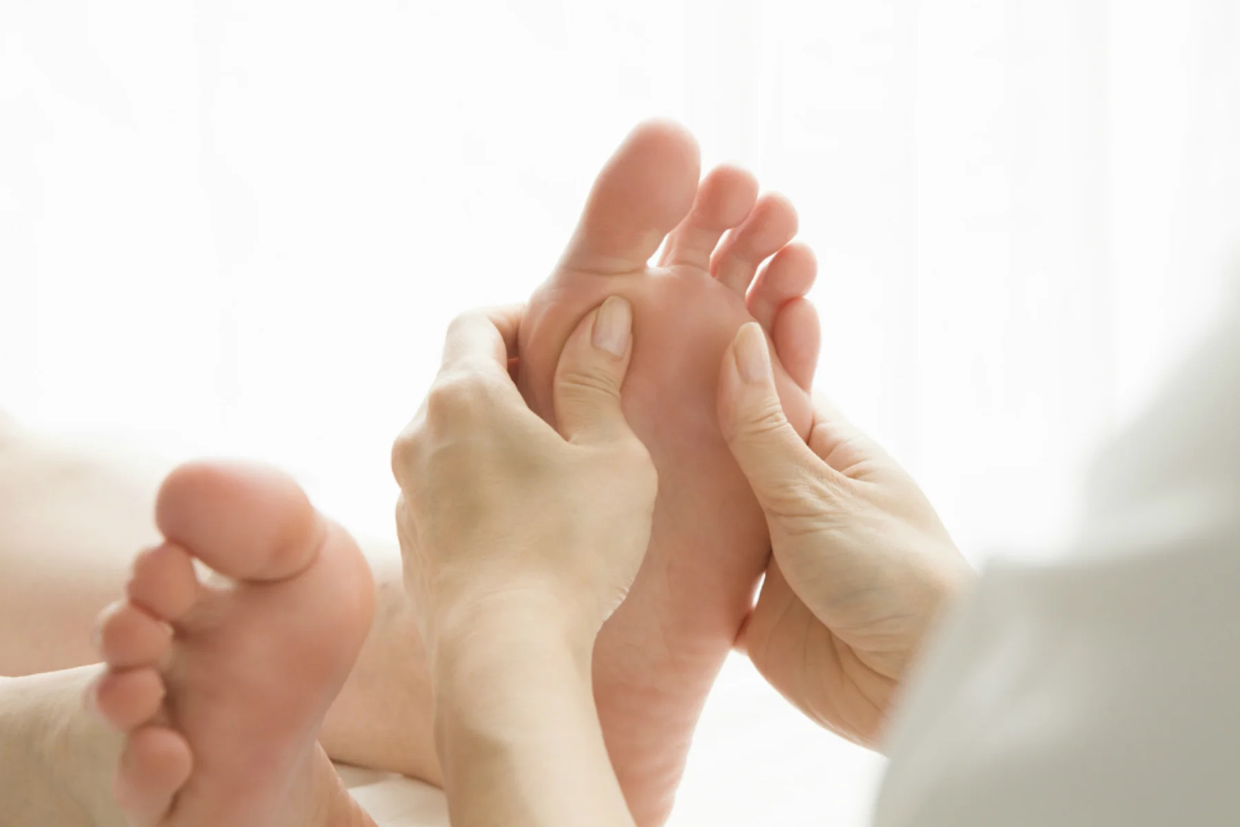 Masáže: klasická, reflexná, bankovanie či lymfodrenáž tváre alebo kraniosakrálna terapia – Obrázok 4