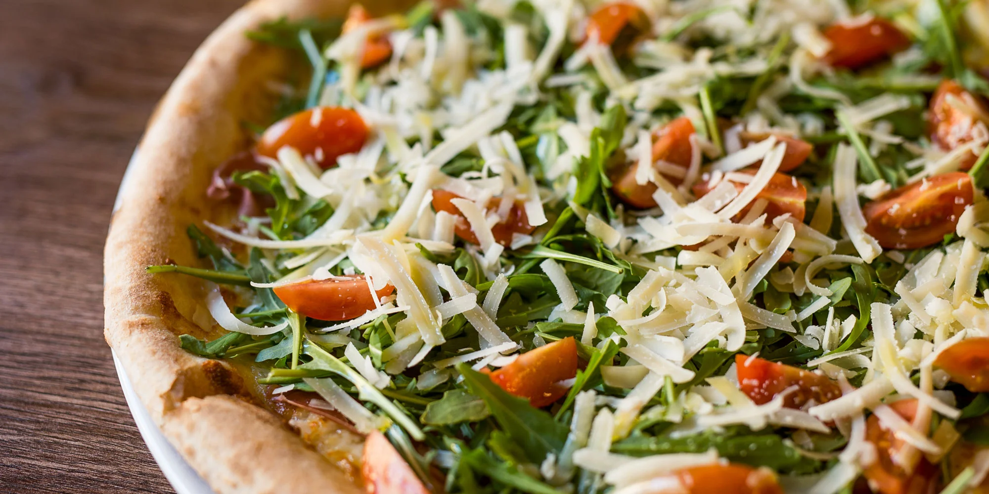 Talianska pizza pečená na dreve v pizzerii Originale: na výber 13 druhov