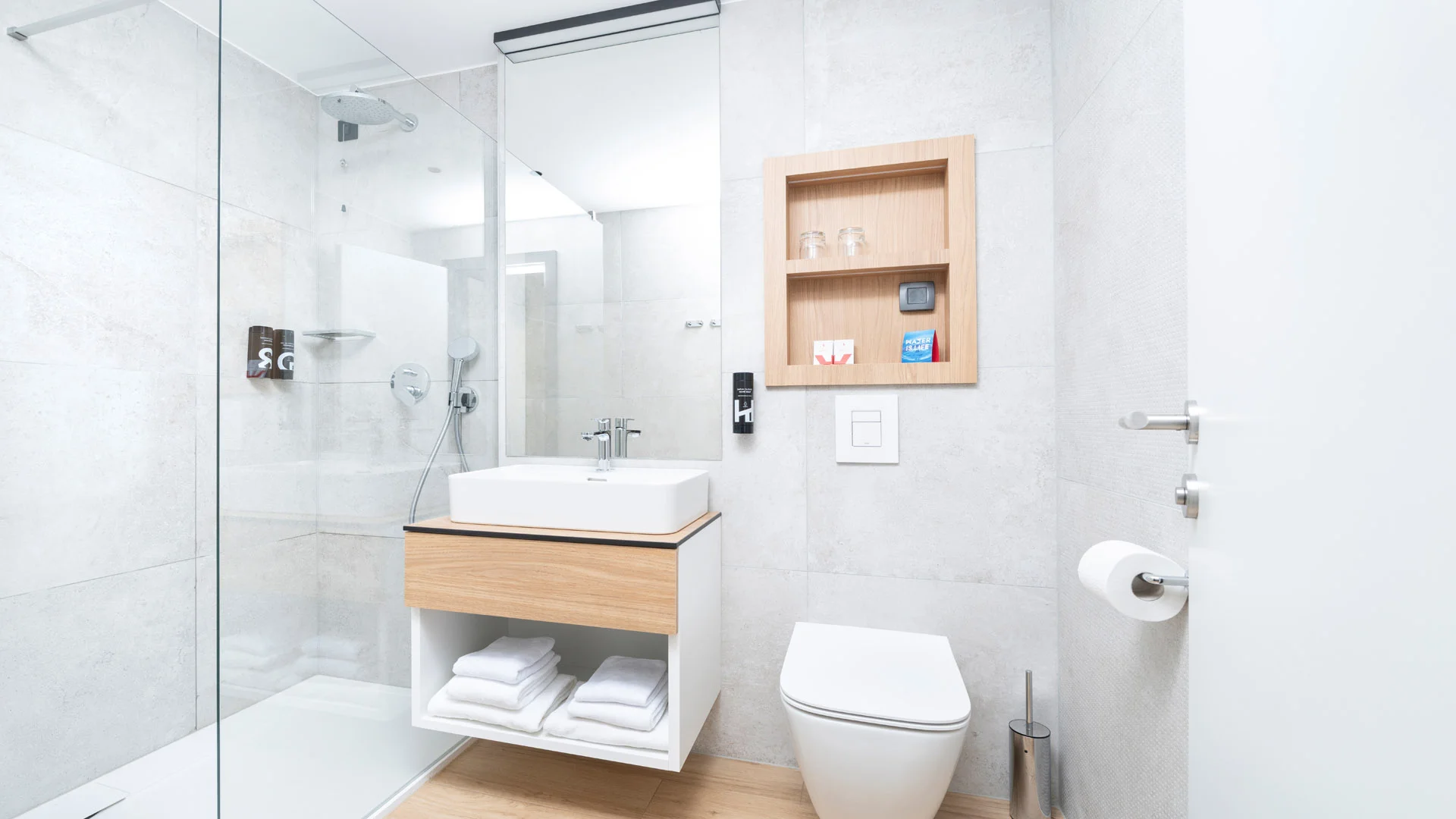 Novo zrekonštruovaný 4* hotel v Umagu priamo pri mori: raňajky alebo polpenzia a wellness – Obrázok 6