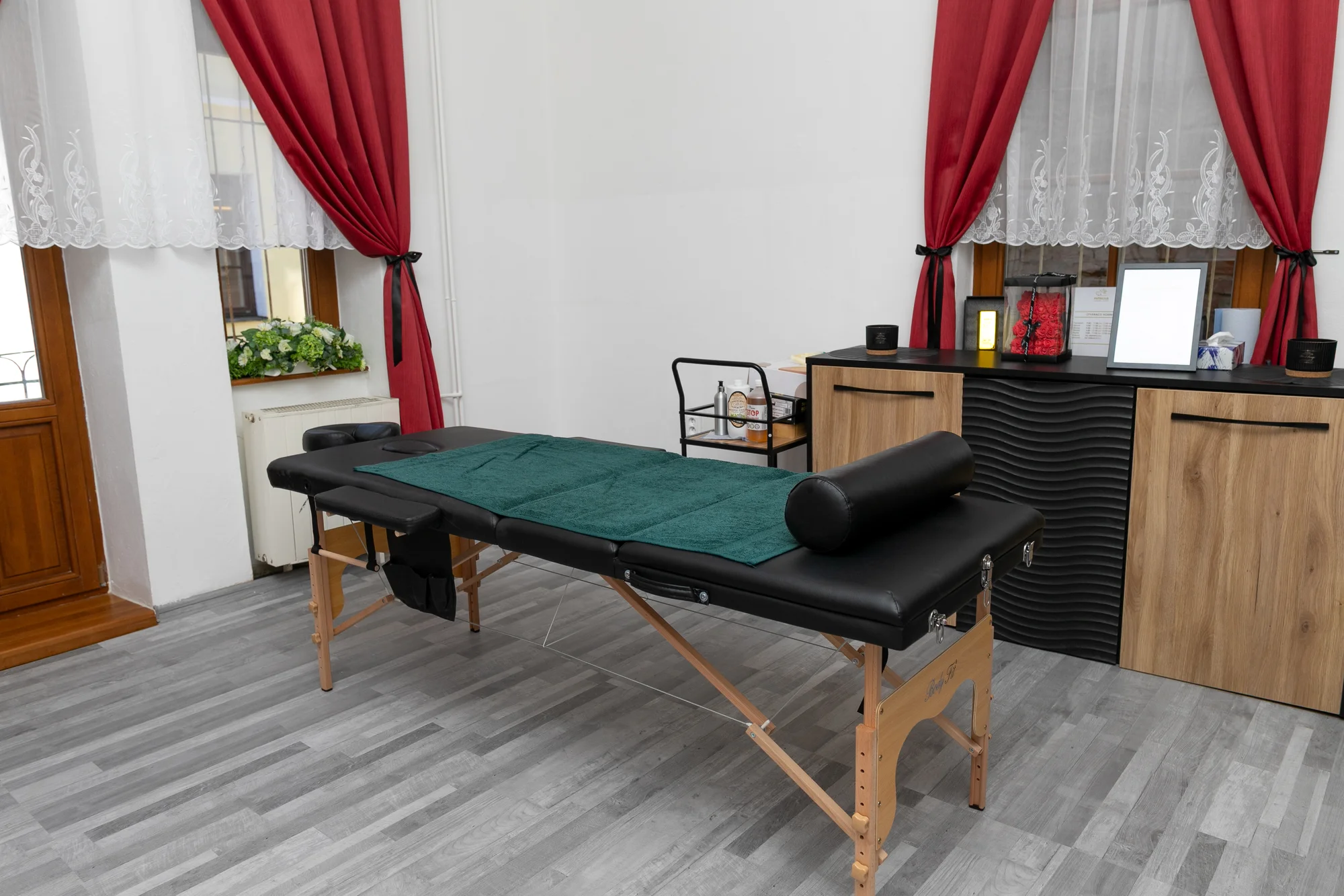 Manuálna terapia, bankovanie, klasická či antistresová masáž alebo permanentka – Obrázok 2