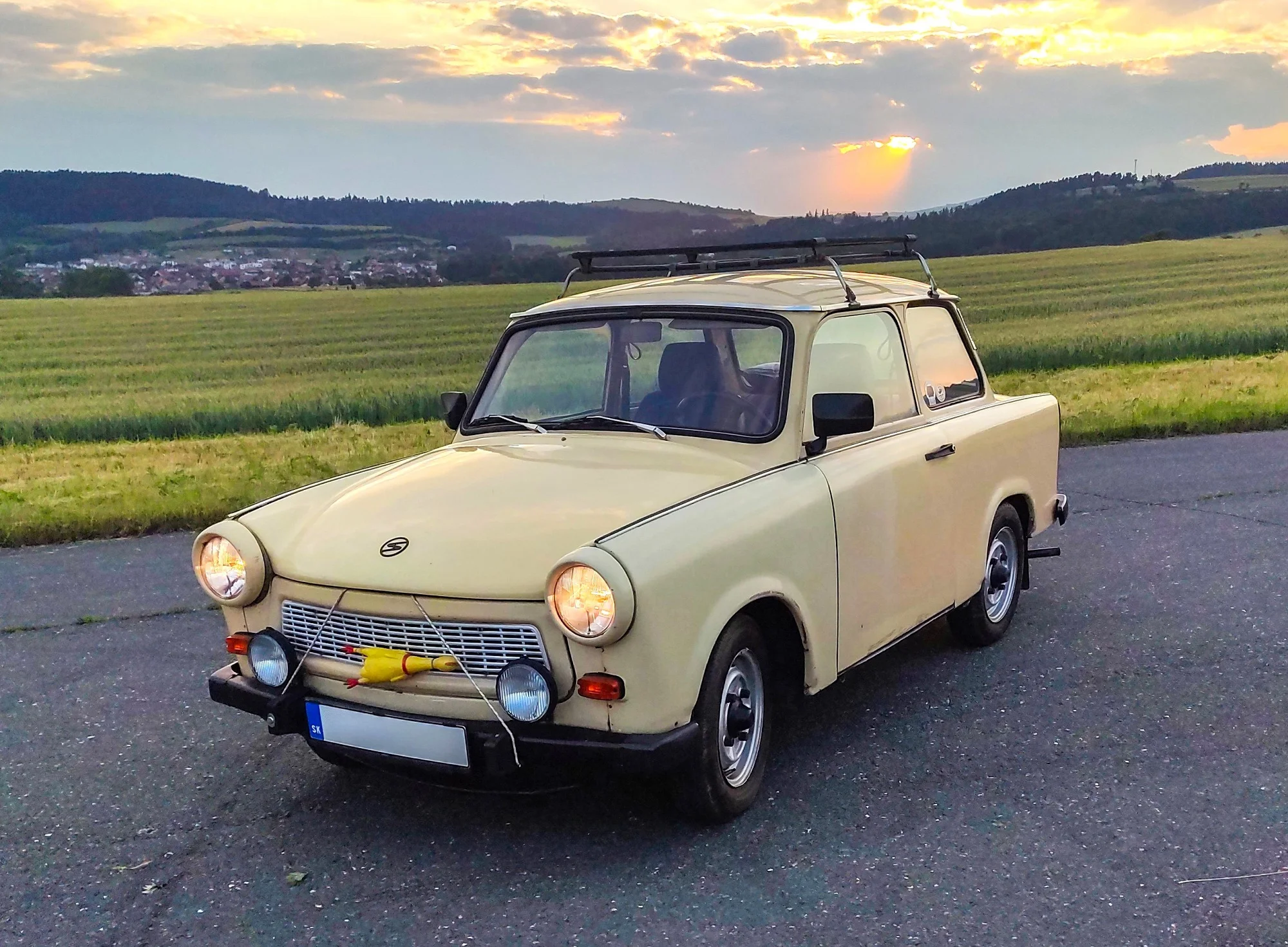 Zážitková jazda ako vodič alebo spolujazdec na legendárnom vozidle TRABANT 601S: 15, 30 alebo 60 minút nostalgie – Obrázok 2