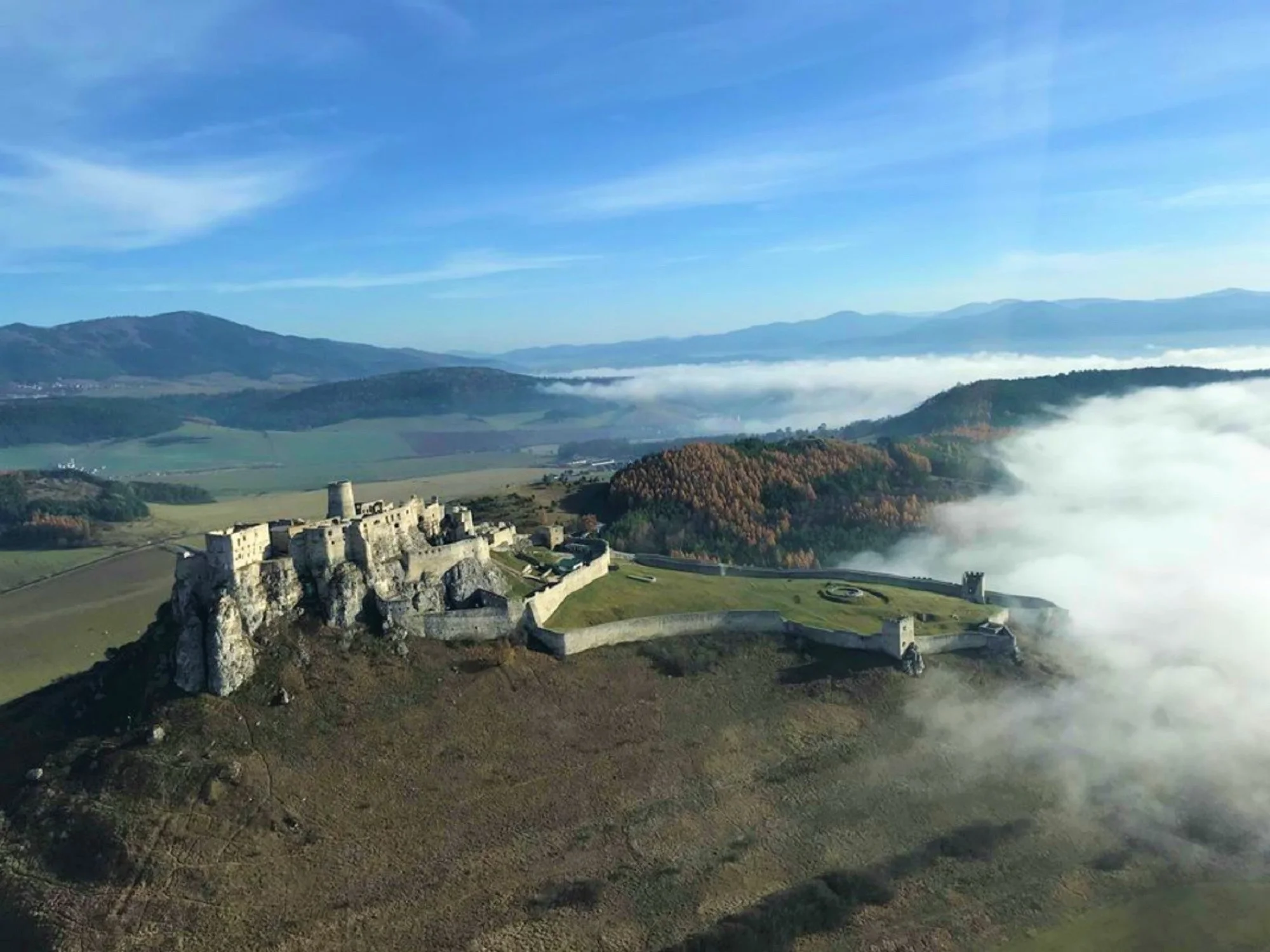 Let lietadlom CESSNA 182 ponad Tatry alebo Spiš pre 1 až 3 osoby s možnosťou pilotovania – Obrázok 6