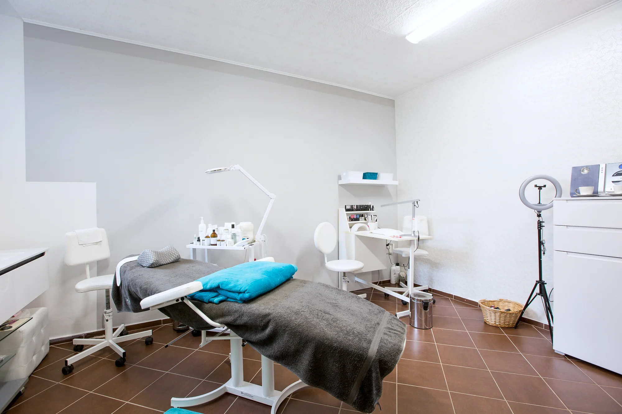 Botox mihalníc, laminácia či permanentný make-up pier alebo obočia – Obrázok 6