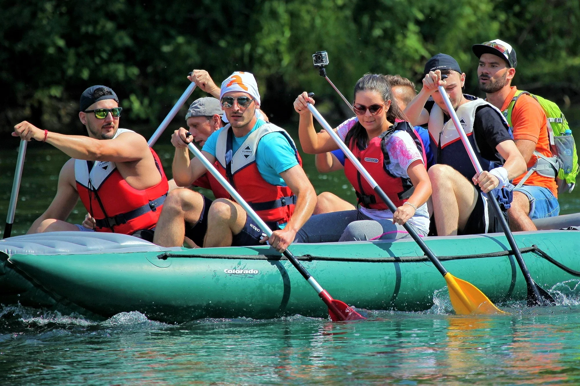 Splav na Liptove: celodenný prenájom raftu pre 6 osôb aj s výbavou – Obrázok 2