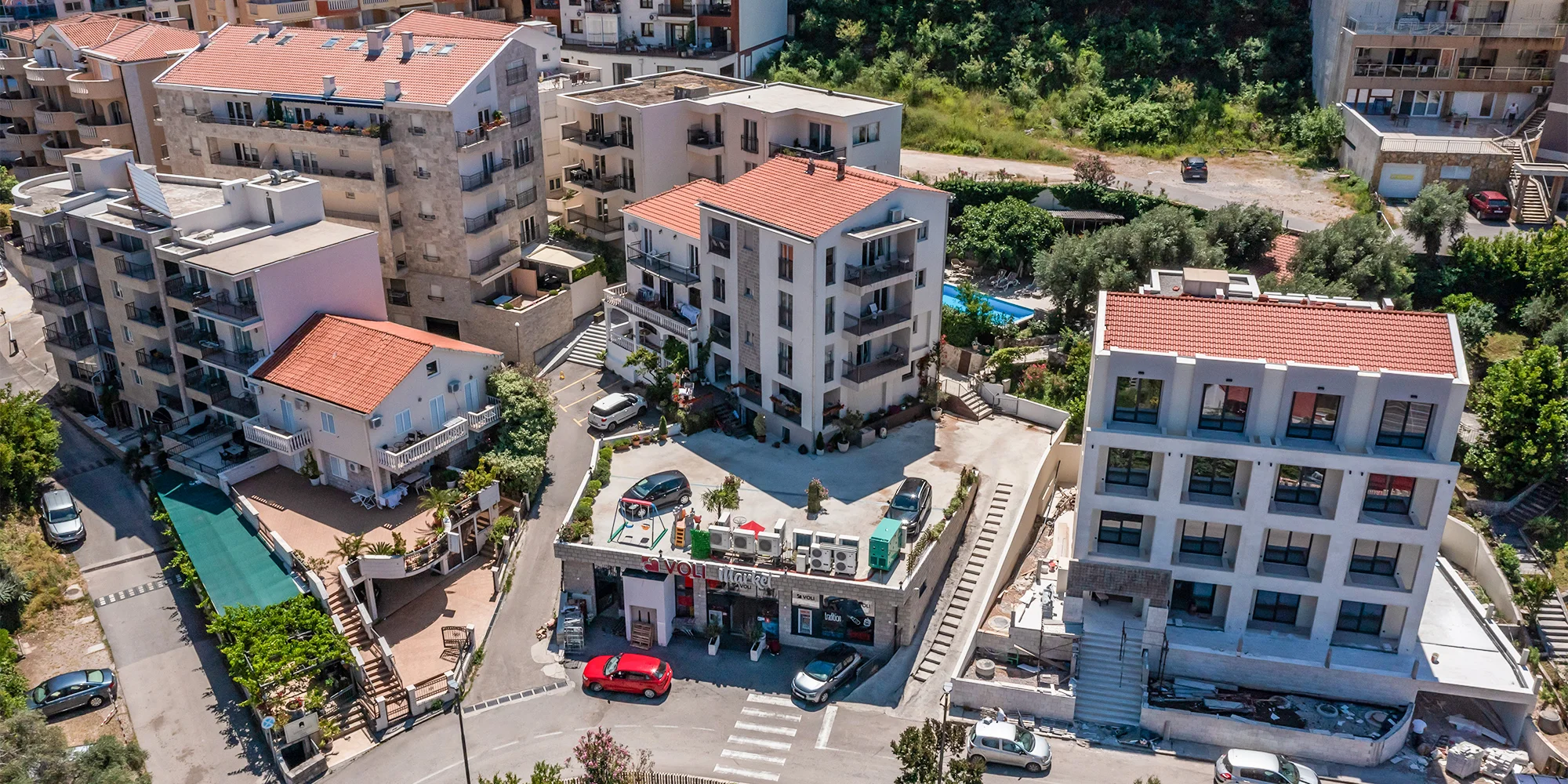 Apartmány neďaleko dedinky Sveti Stefan: vonkajší bazén, skvelá poloha kúsok od mora – Obrázok 4