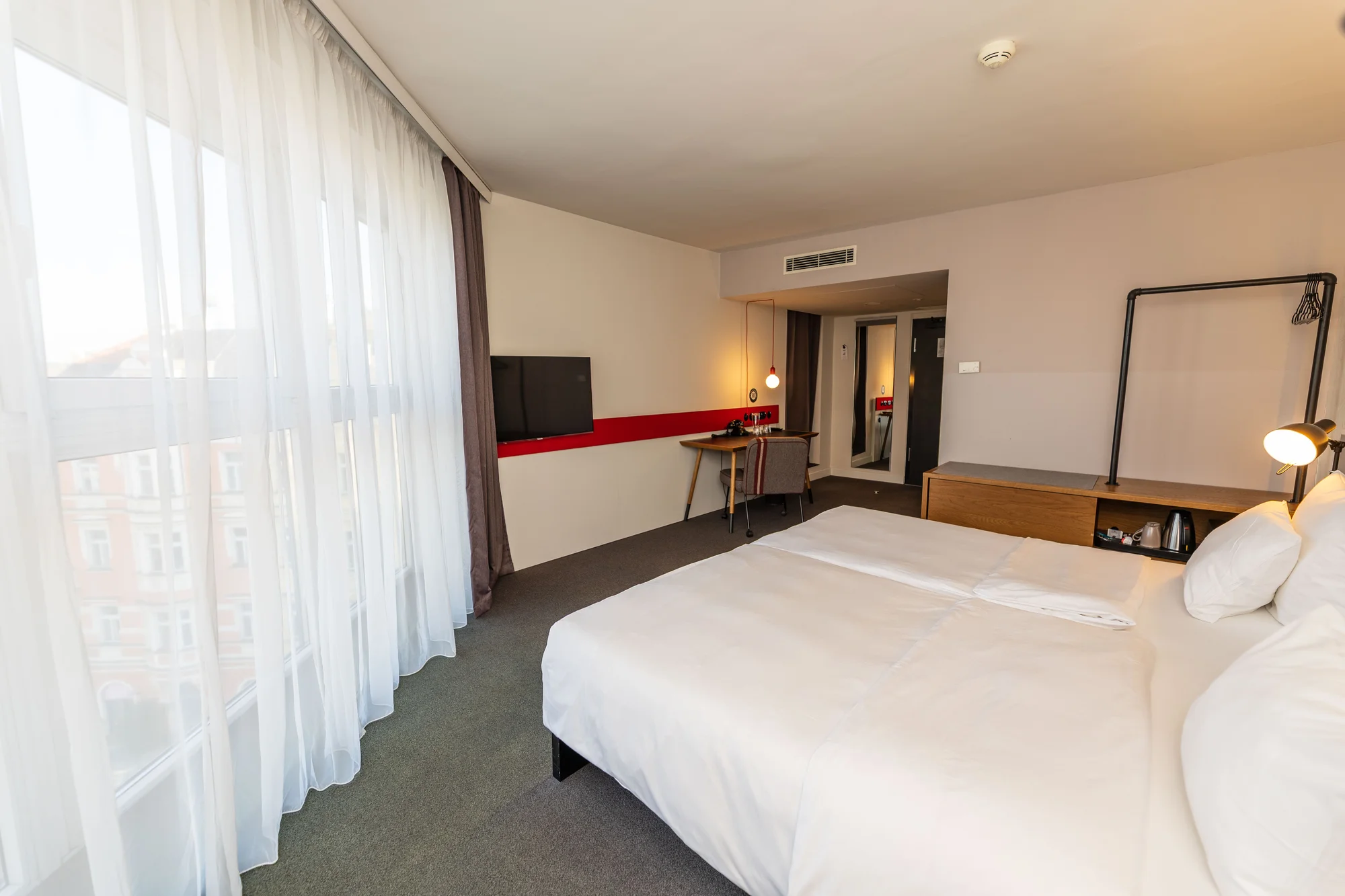 Pobyt v Prahe: moderný hotel v Karlíne s raňajkami, blízko metra aj električky – Obrázok 6