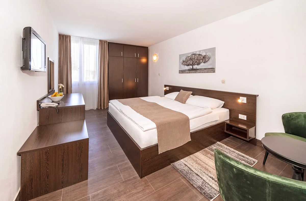 Pohodová dovolenka na Krku: 3* hotel pri pláži, polpenzia, dieťa do 11,9 rokov zdarma – Obrázok 2