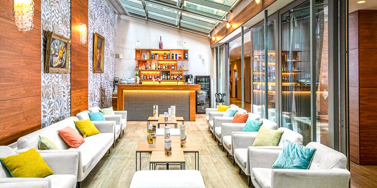 Oddych v Budapešti: 4* hotel v centre mesta s raňajkami, na skok od termálnych kúpeľov – Obrázok 2