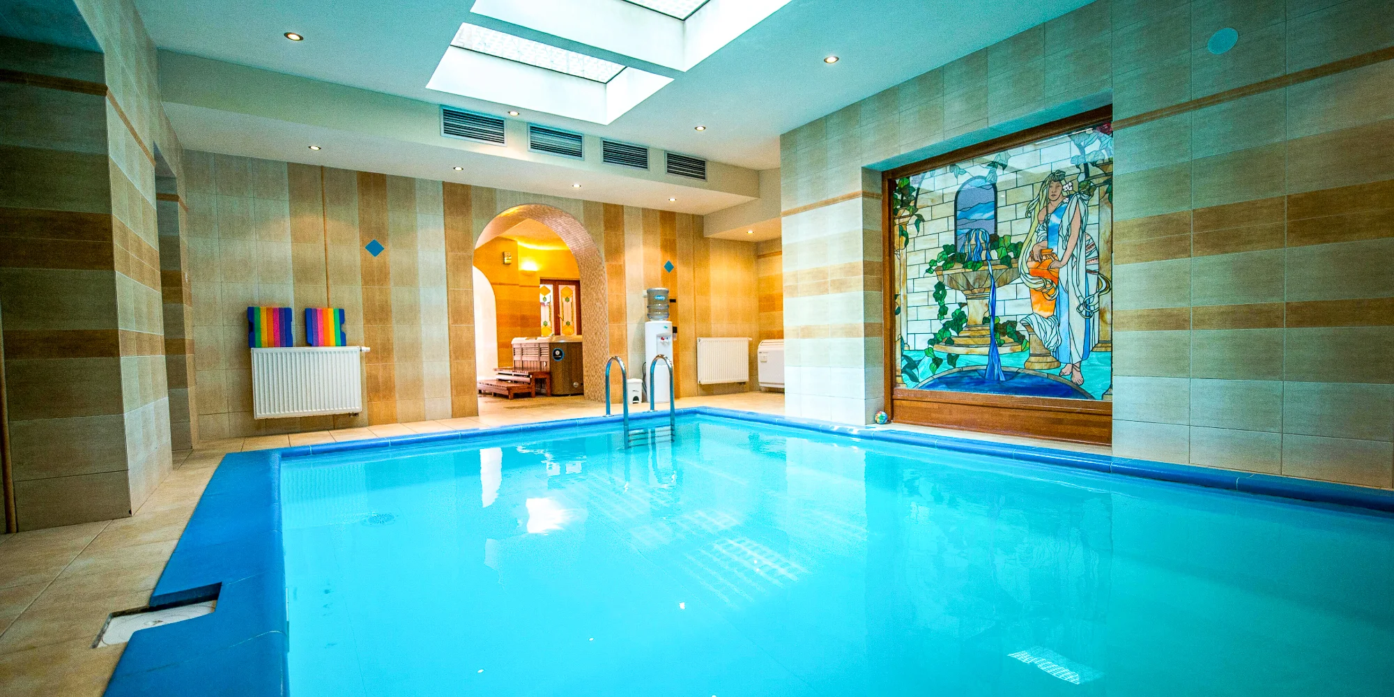 Dovolenkujte ako filmová hviezda: ikonický hotel v Trenčianskych Tepliciach s procedúrami aj wellness – Obrázok 2