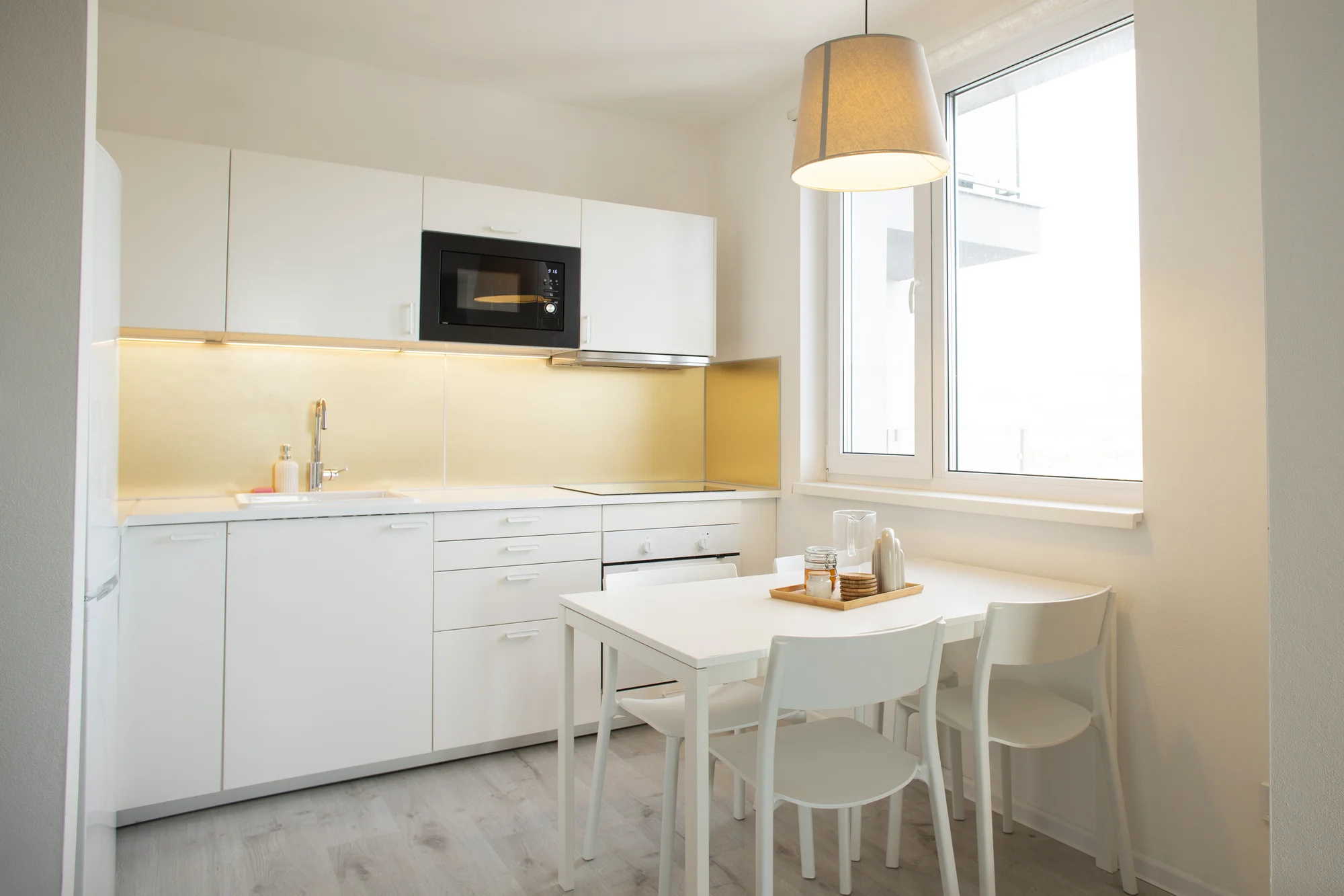 Plne vybavený apartmán pár minút od historického centra Košíc s balkónom aj parkovaním – Obrázok 4
