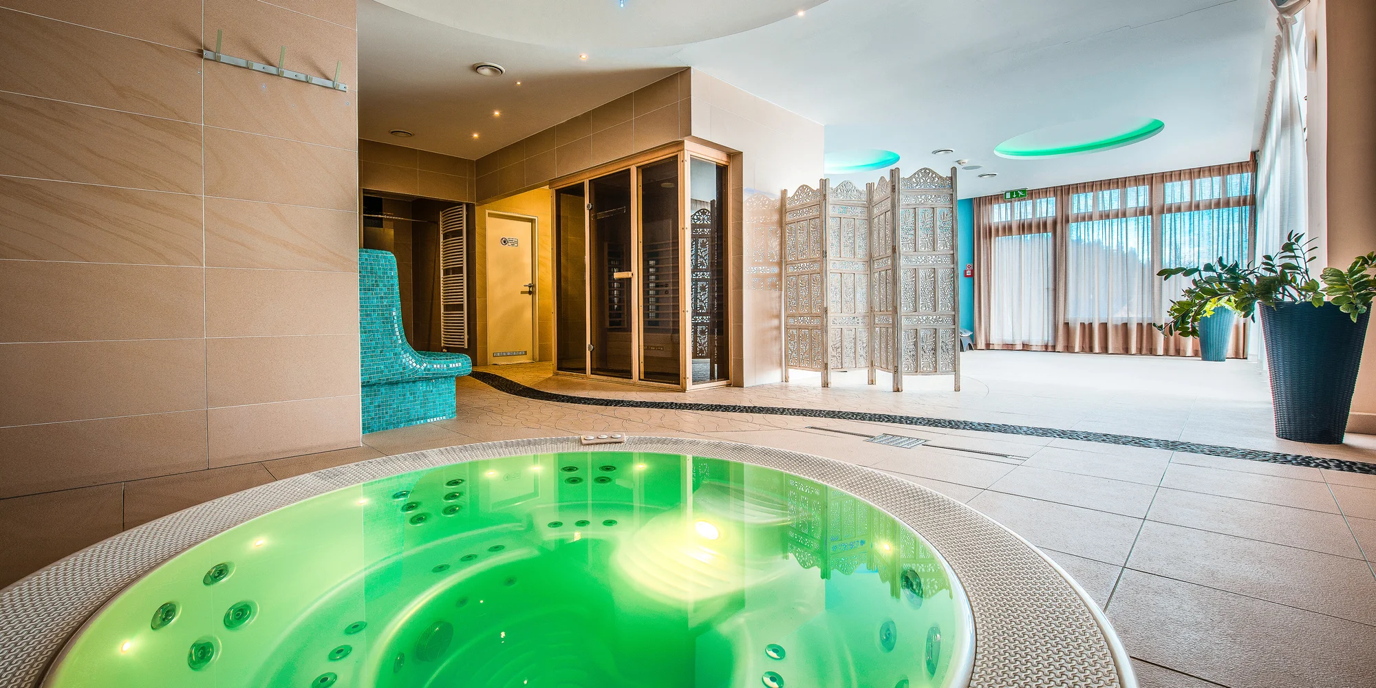 Pobyt s wellness v horskom hoteli priamo na Kubínskej holi s úžasnými výhľadmi – Obrázok 2
