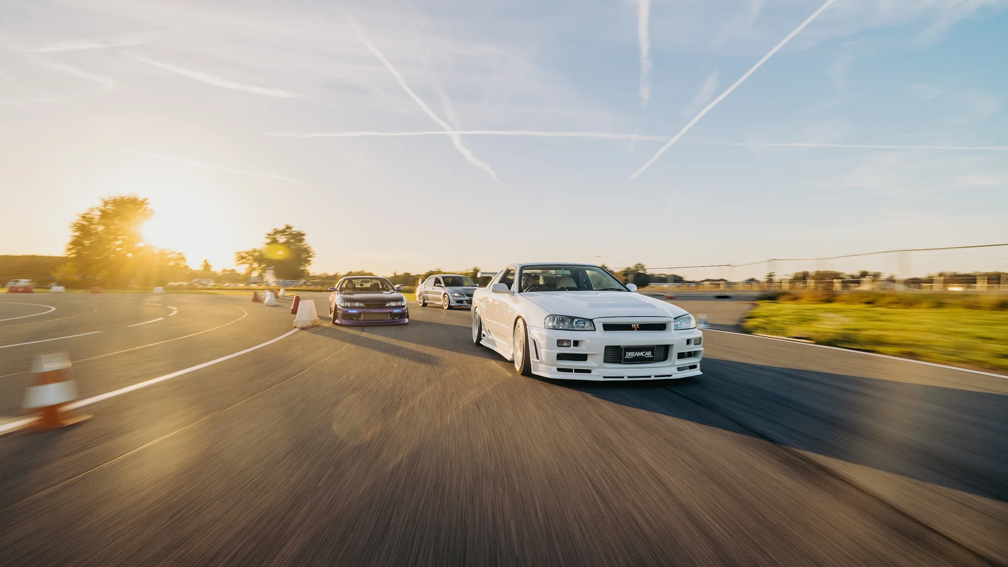 Jazda v Nissan Skyline R34, Nissan Silvia alebo Mitsubishi Lancer Evolution VIII: ako vodič aj spolujazdec, variant s jazdou driftem – Obrázok 2