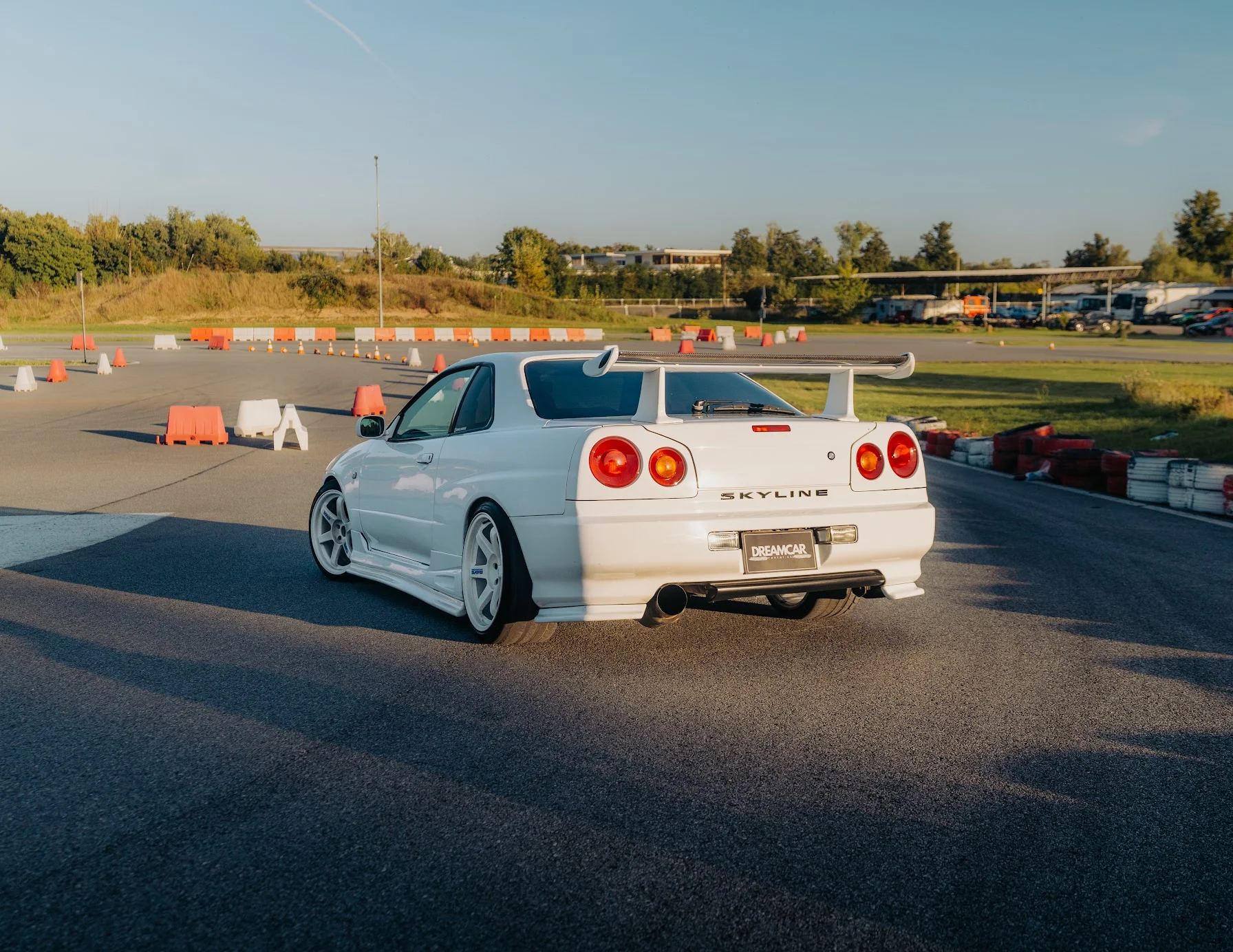 Jazda v Nissan Skyline R34, Nissan Silvia alebo Mitsubishi Lancer Evolution VIII: ako vodič aj spolujazdec, variant s jazdou driftem – Obrázok 5