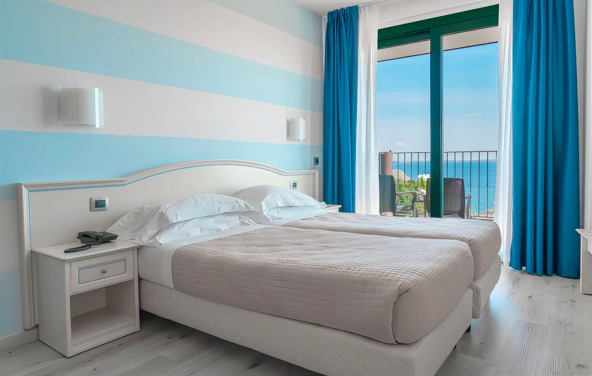 Lago di Garda: 4* hotel s bazénom a panoramatickou terasou hneď pri jazere, strava v cene – Obrázok 3