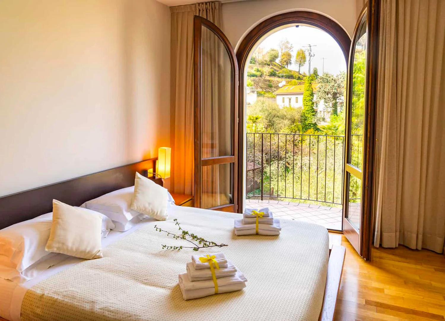Hotel s bazénom, wellness a polpenziou pri Lago di Garda len 150 m od vychýrenej pláže La Romantica – Obrázok 2