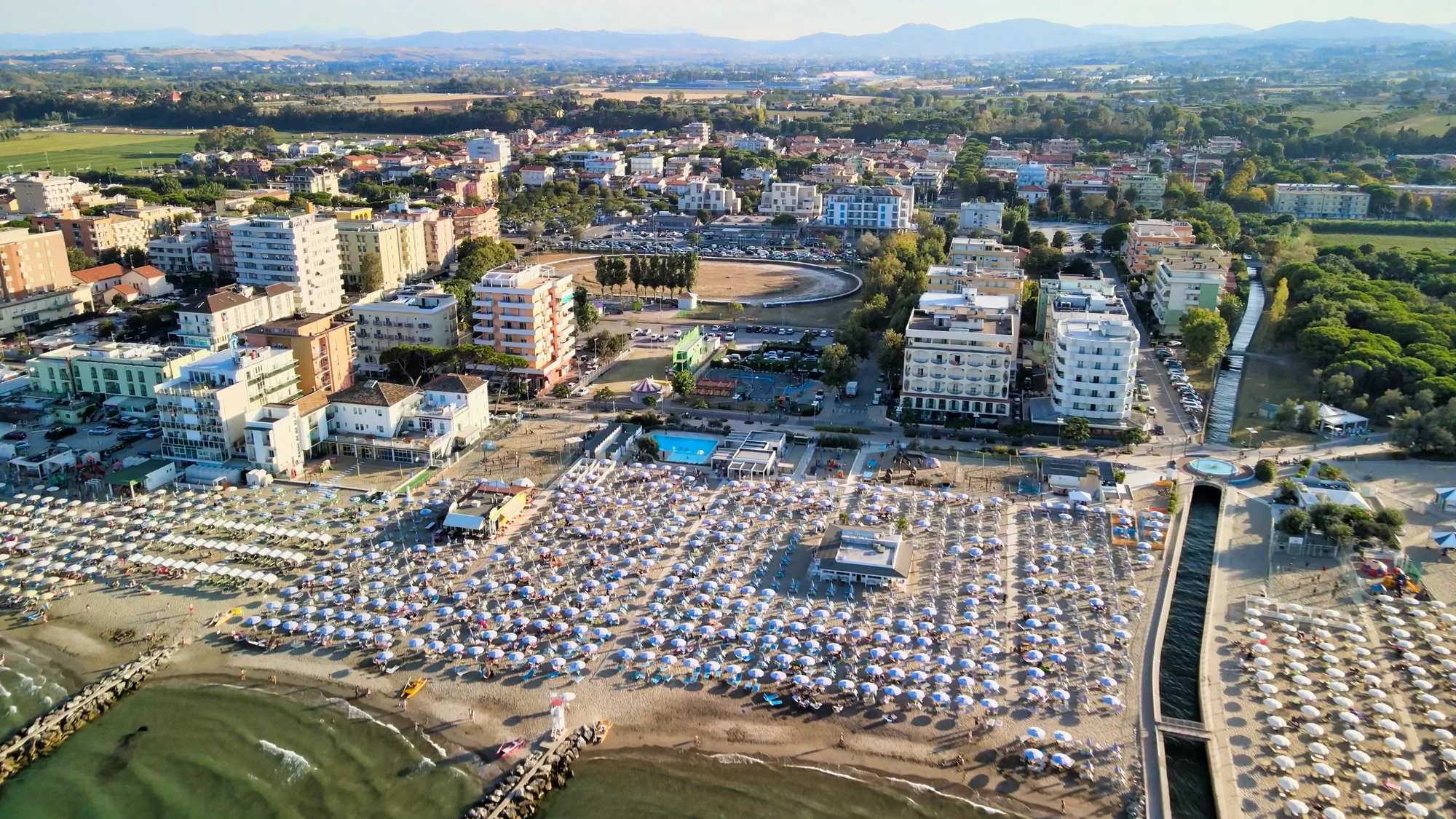 Talianske prázdniny plné slnka: 3* hotel kúsok od piesočnatej pláže, plná penzia, zábavné parky v okolí – Obrázok 4