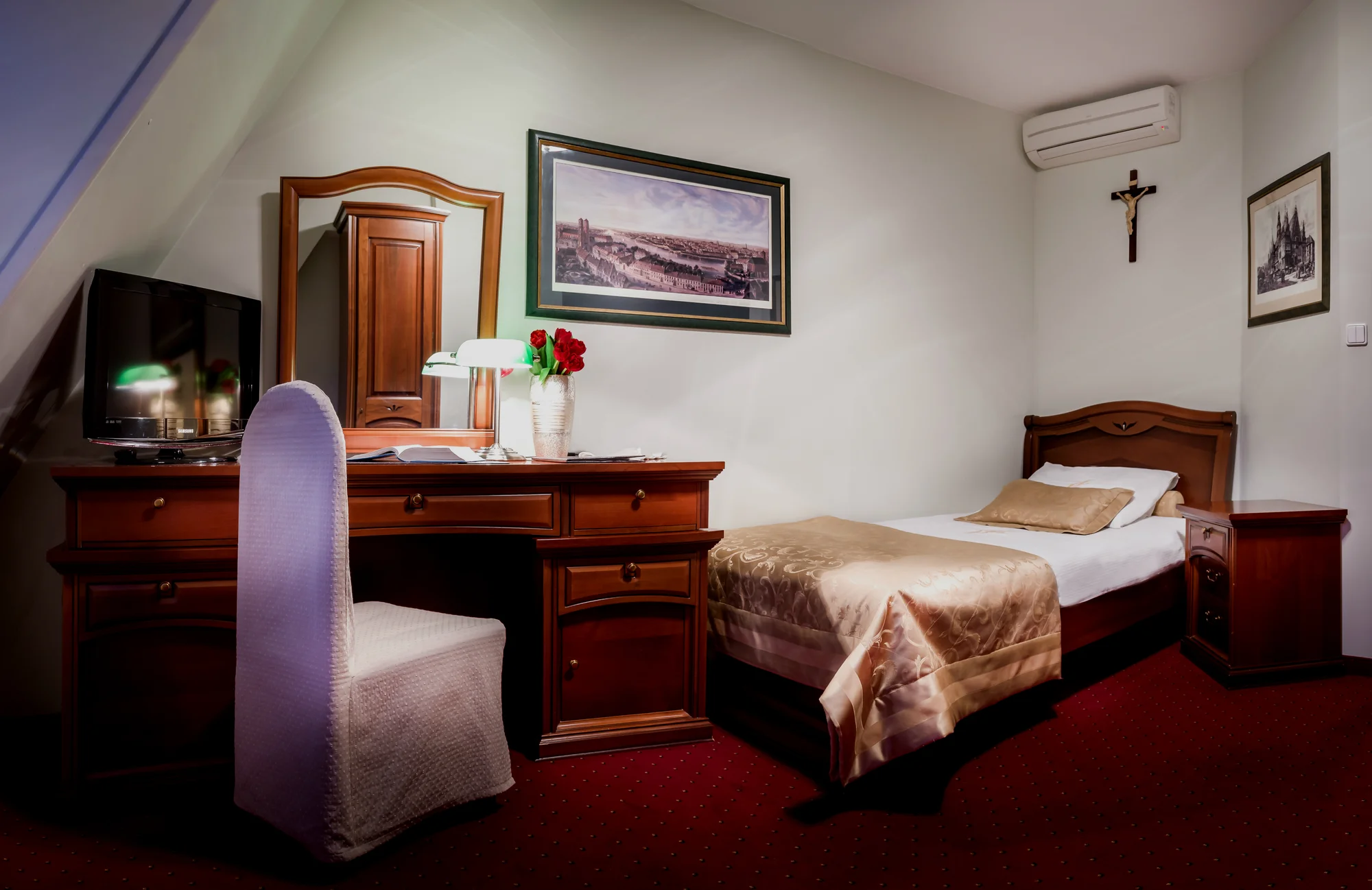4* hotel s raňajkami, zľavami aj možnosťou sauny v historickom centre Vroclavu – Obrázok 5