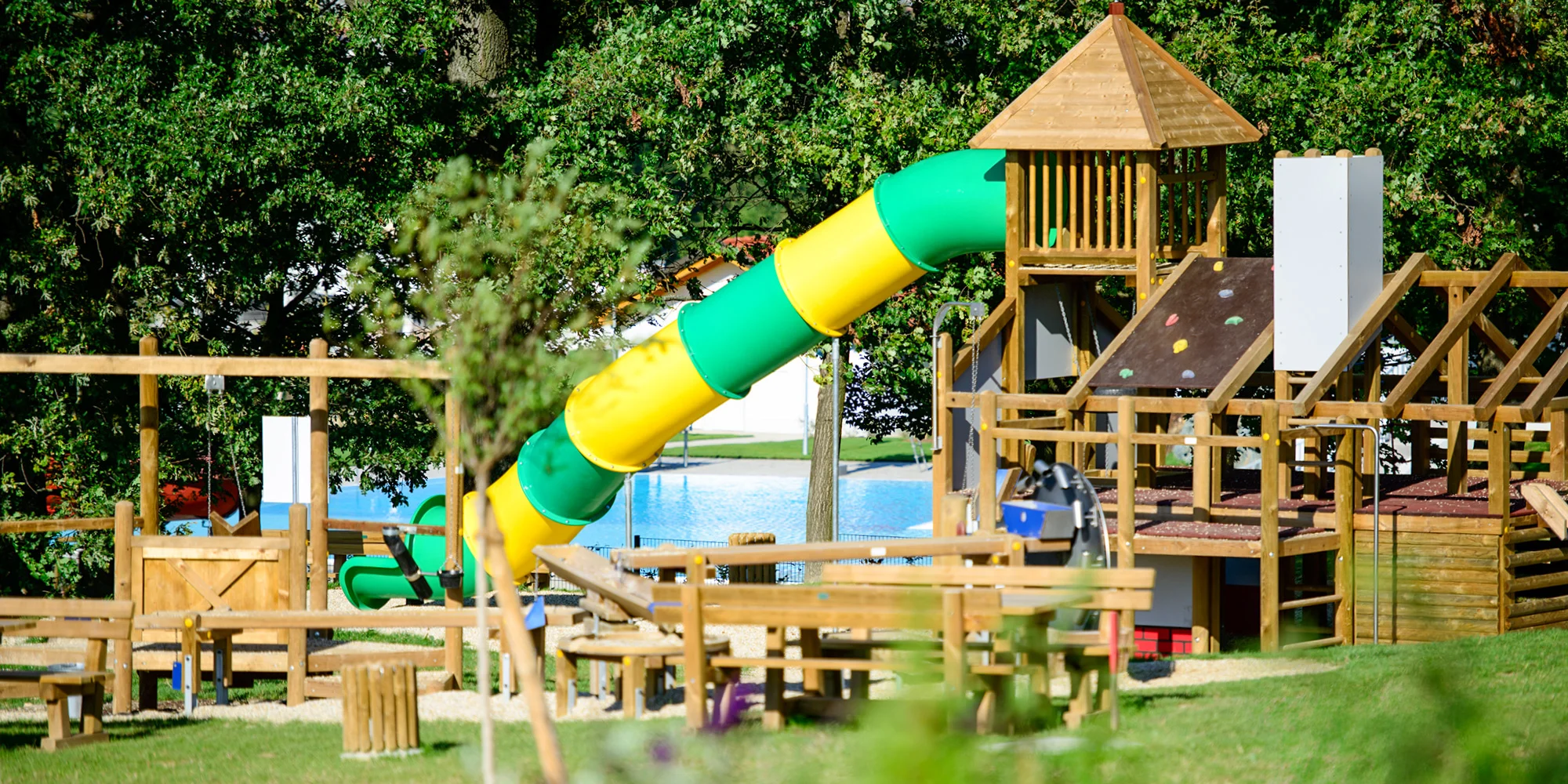 Rodinná dovolenka v Rakúsku: hotel s polpenziou a wellness, malá zoo aj vonkajšie bazény – Obrázok 2