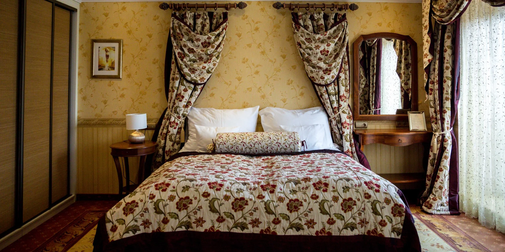 Adult friendly hotel v historickom centre mesta Eger: raňajky či polpenzia, neobmedzeným wellness, bazén – Obrázok 2