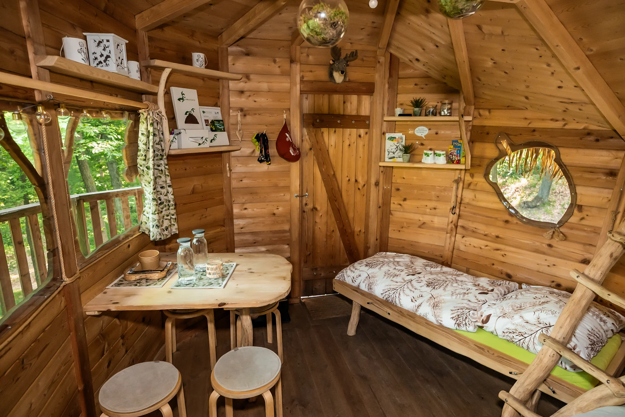 Treehouse na okraji Brna: ubytovanie v súlade s prírodou aj možnost únikové šifrovacia hra pre zábavu – Obrázok 5