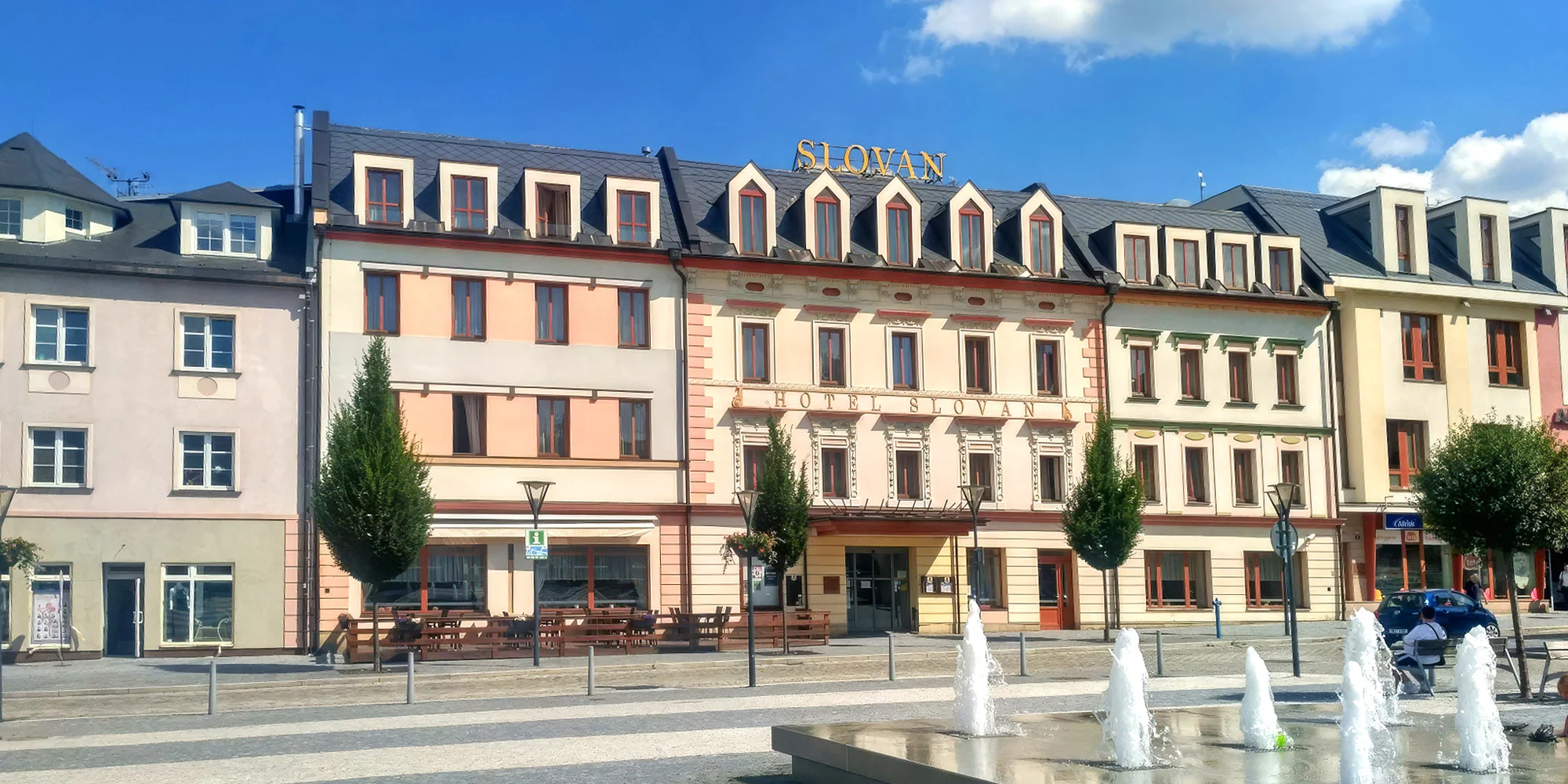 Príjemný hotel v centre Jeseníka: v cene raňajky alebo polpenzia, možnosť sauny – Obrázok 2