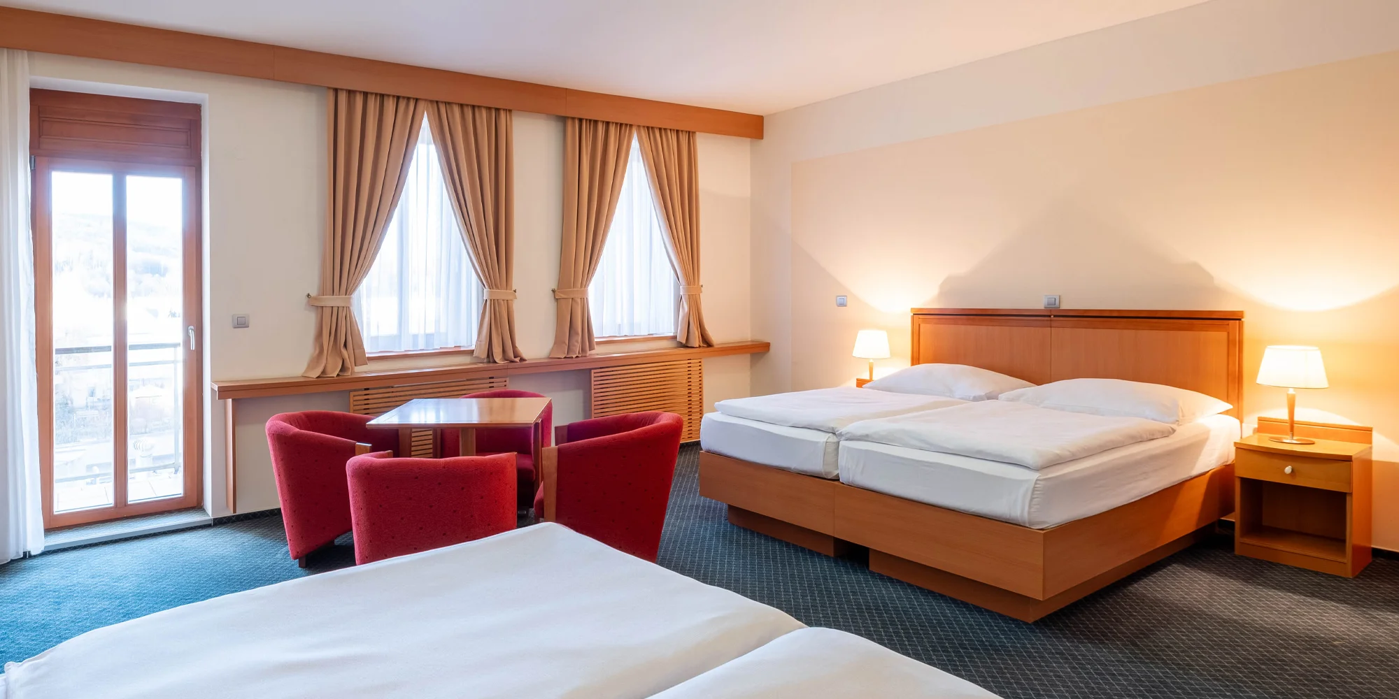 Príjemný hotel v centre Jeseníka: v cene raňajky alebo polpenzia, možnosť sauny – Obrázok 4