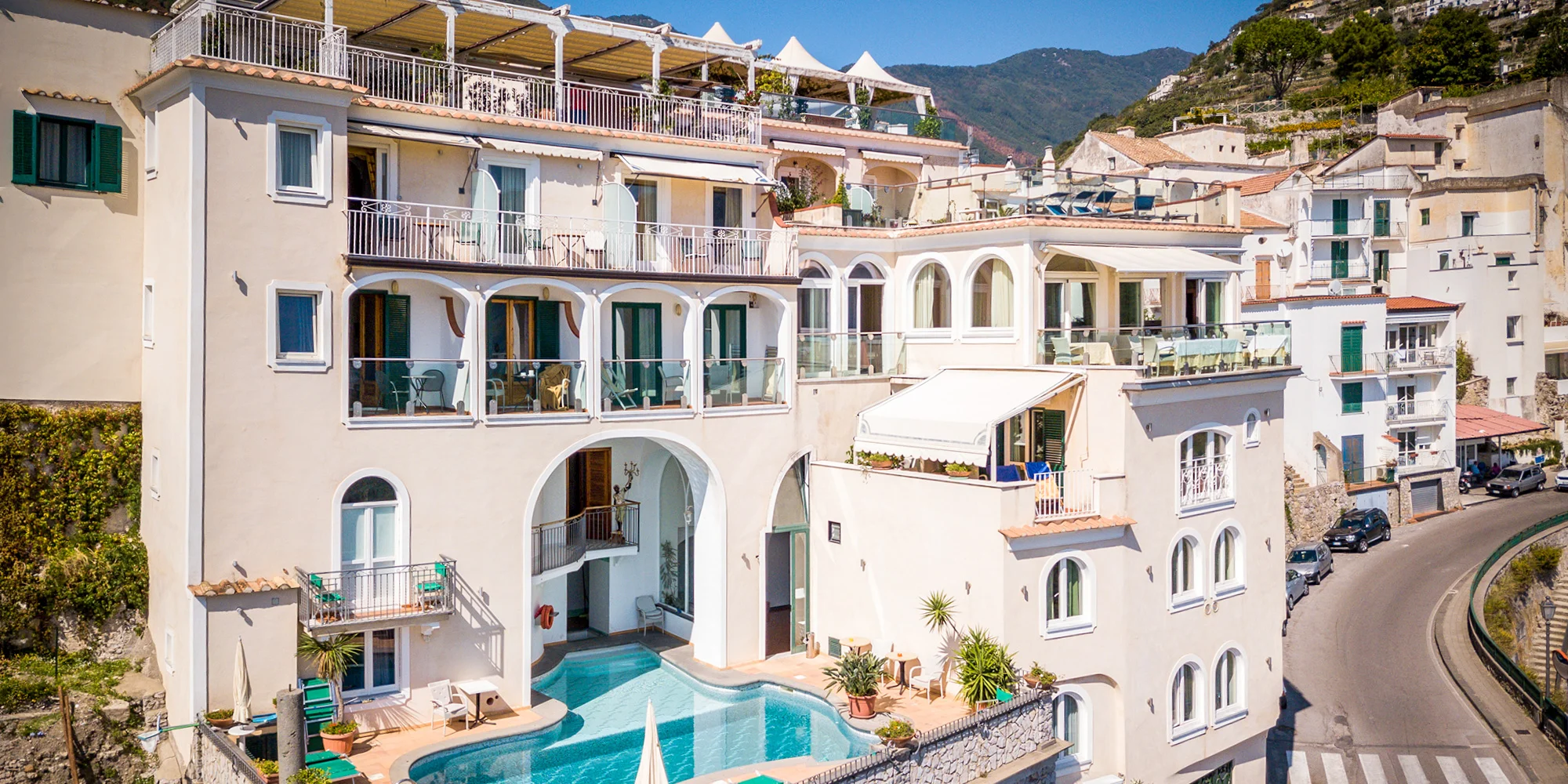 Pobyt na pobreží Amalfi v mestečku Ravello: 4* hotel s raňajkami alebo polpenziou a bazénom, 1,5 km od mora
