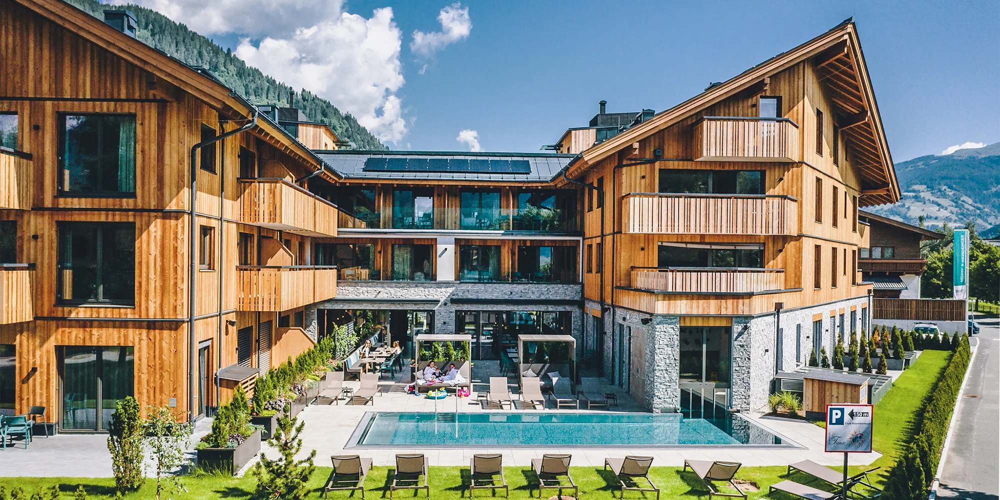 Nový wellness rezort v Zell am See: bazén a sauny neobmedzene, polpenzia aj karta výhod