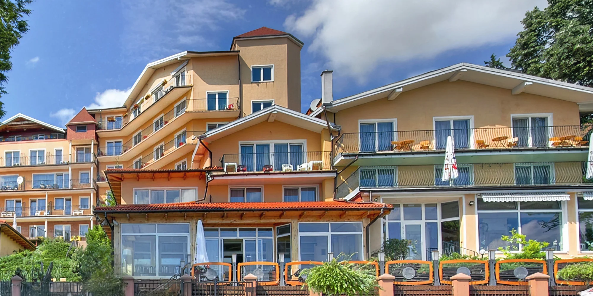 Dovolenka pri Mazurských jazerách: 3* hotel priamo pri promenáde aj raňajky alebo polpenzia – Obrázok 2