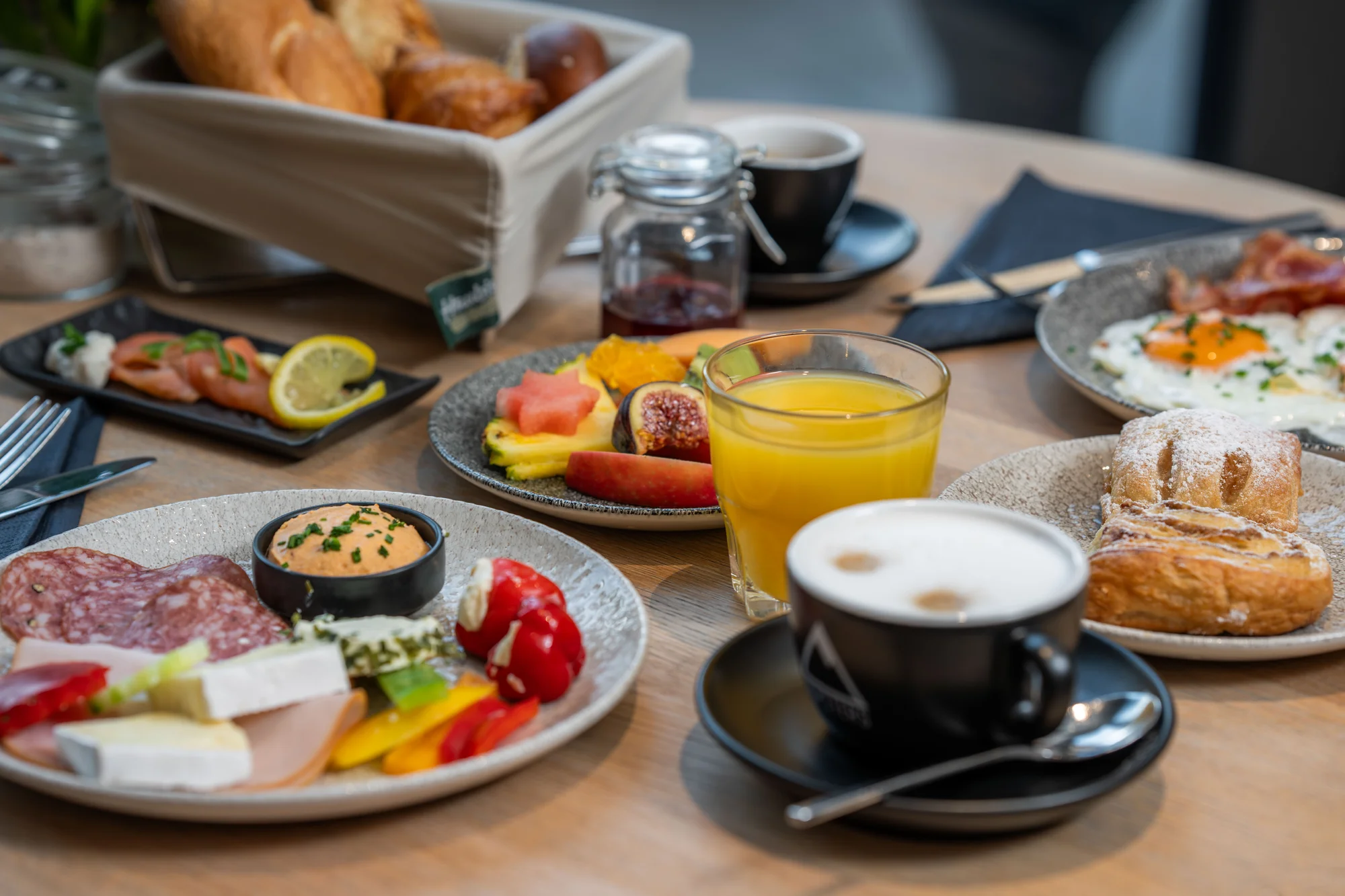 Nový wellness rezort v Zell am See: bazén a sauny neobmedzene, polpenzia aj karta výhod – Obrázok 5