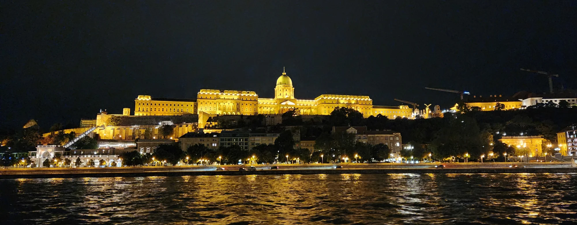 Rozprávková Budapešť: Vyhliadková plavba loďou po Dunaji – Obrázok 5