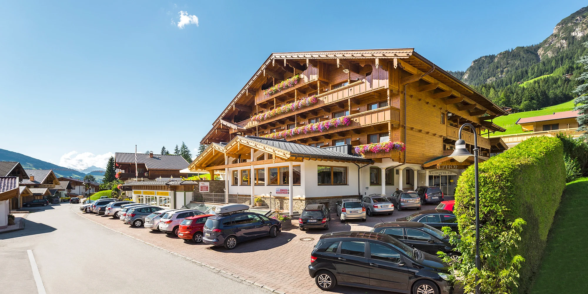 Relax a aktívna dovolenka v Alpách: 4* hotel s polpenziou plus, neobmedzený wellness, karta výhod