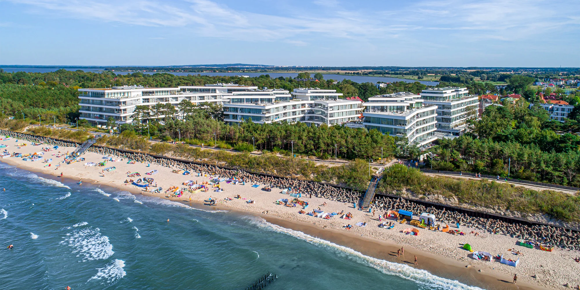 5* luxus pri Baltiku: moderné apartmány priamo pri mori, možnosť s raňajkami aj pobyt pre dve deti zadarmo – Obrázok 3