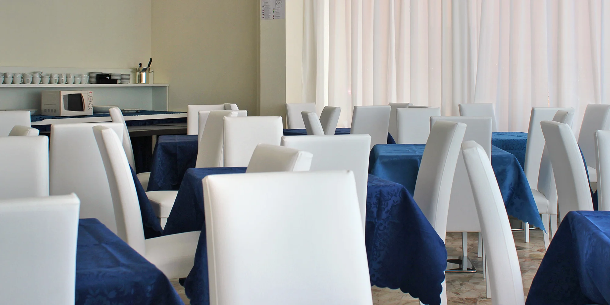 Dovolenka v Rimini: 3* hotel blízko pláže a centra s raňajkami aj 1 noc zadarmo – Obrázok 3
