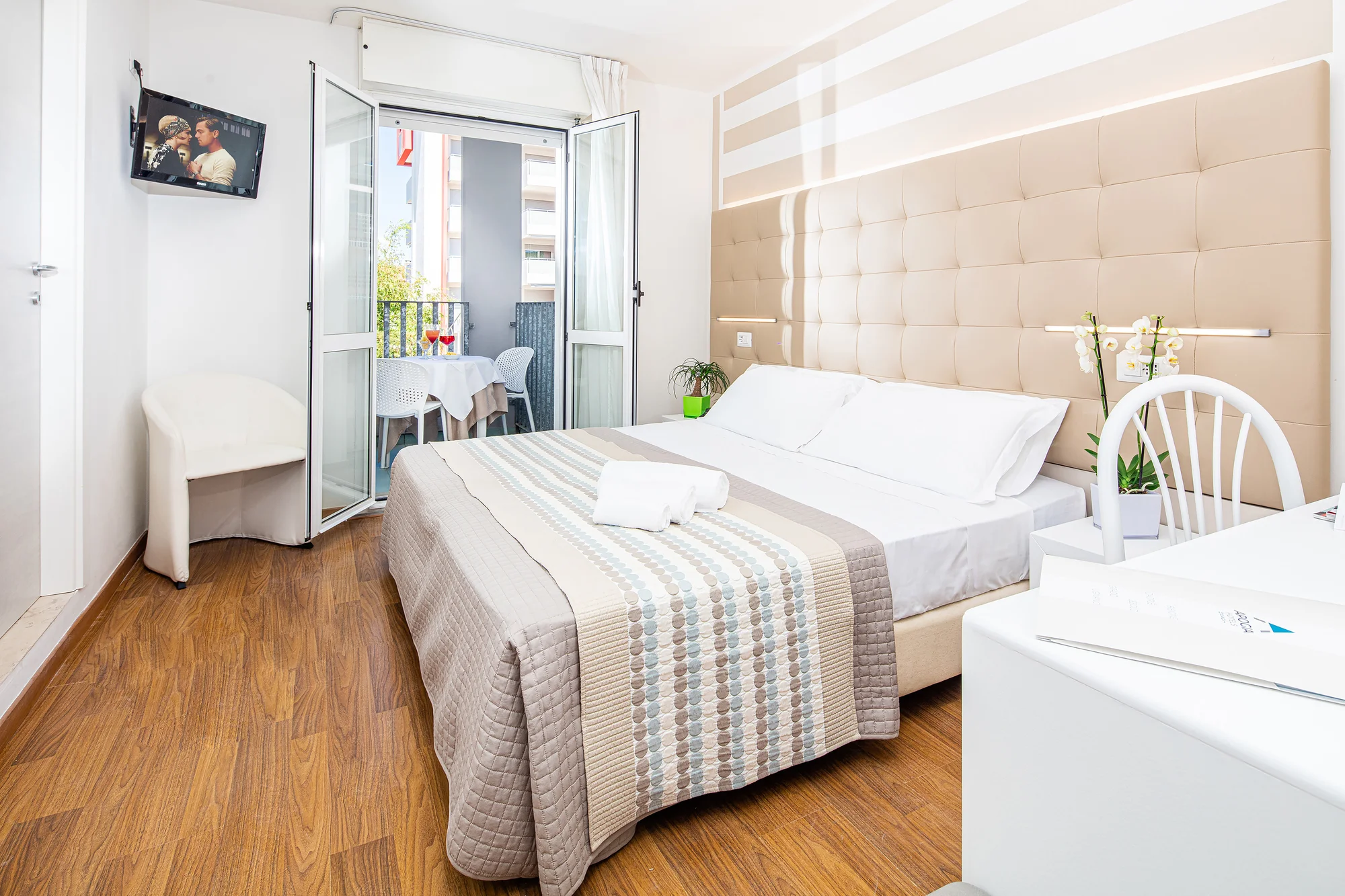 Lignano Sabbiadoro: 4* hotel pri pláži s raňajkami alebo polpenziou, bazén a vírivka – Obrázok 5