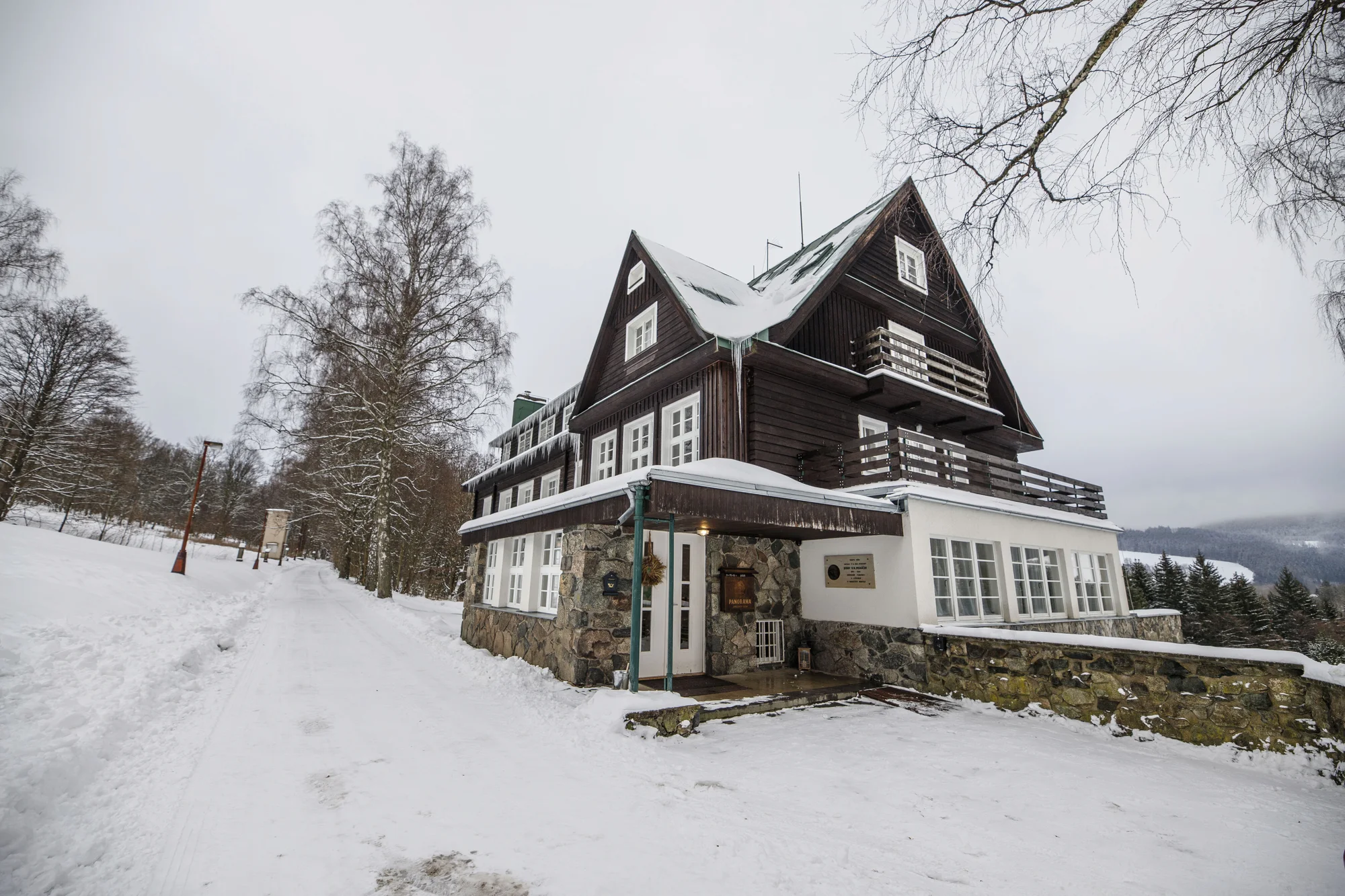 Aktívna dovolenka v Orlických horách pre pár aj rodinu: retro izba, štúdio alebo apartmán s kuchynkou – Obrázok 6