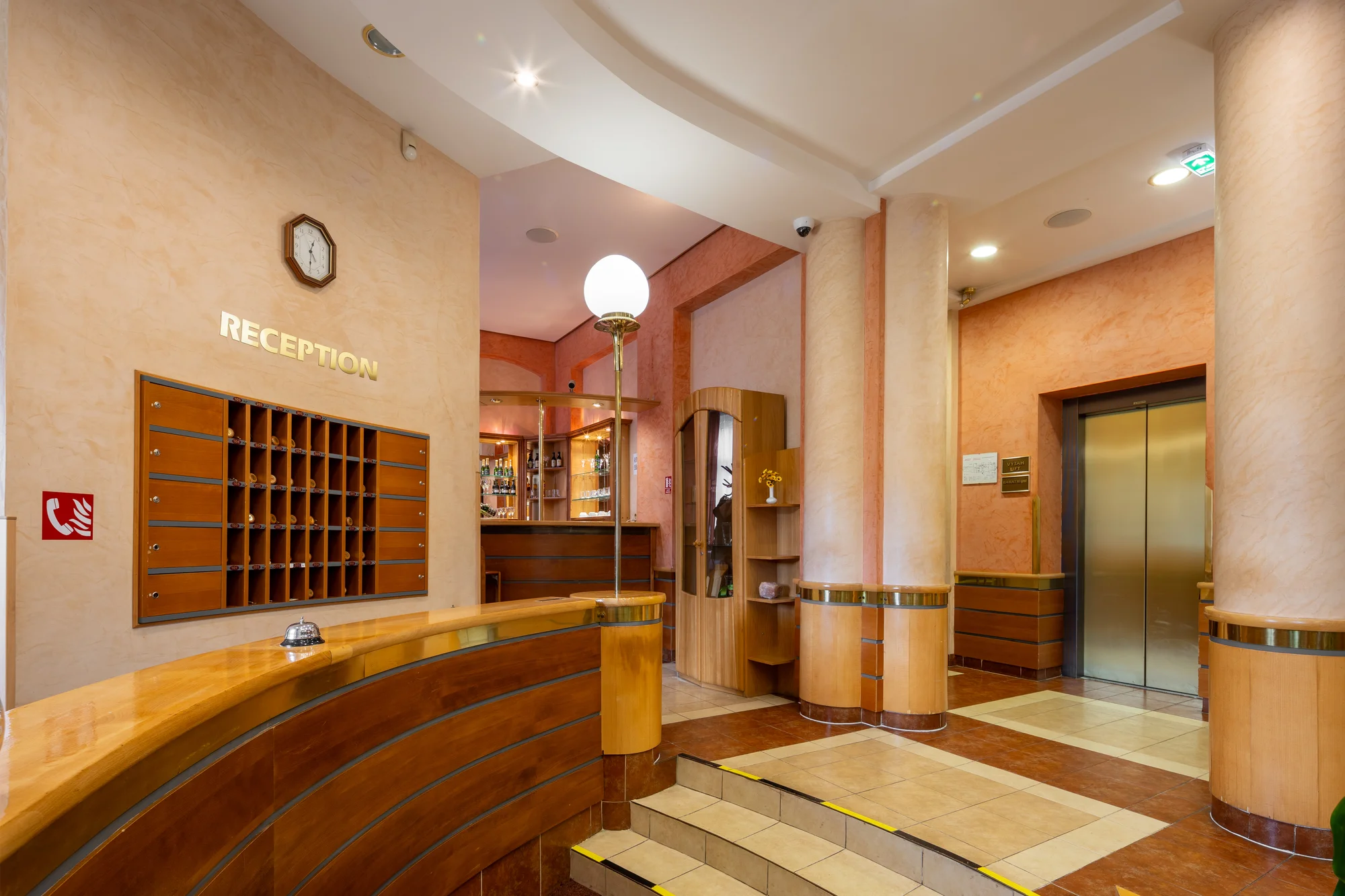 4* pobyt v centre Karlových Varov: ubytovanie s raňajkami alebo polpenziou, wellness aj masážou – Obrázok 6