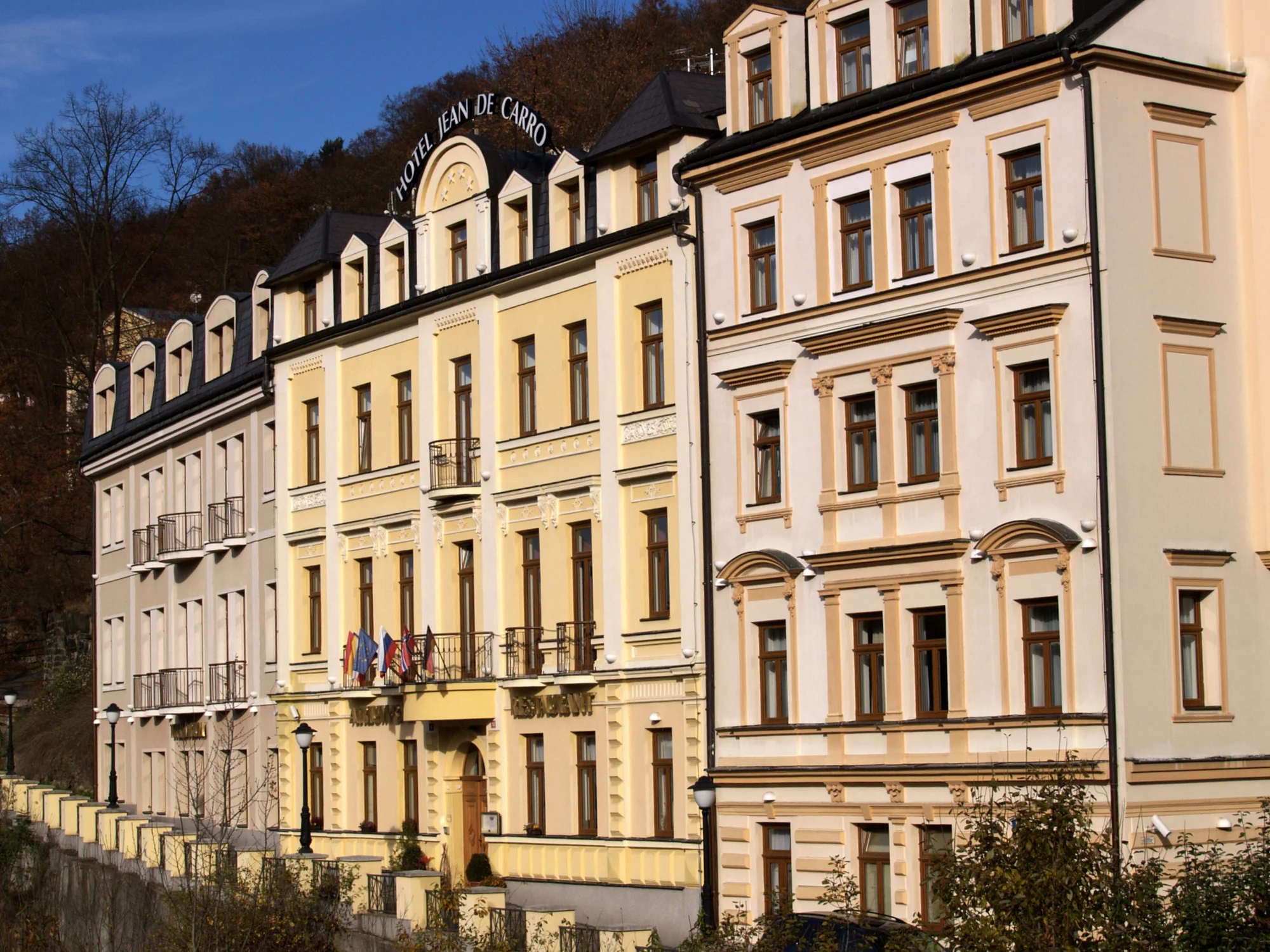 4* pobyt v centre Karlových Varov: ubytovanie s raňajkami alebo polpenziou, wellness aj masážou – Obrázok 5