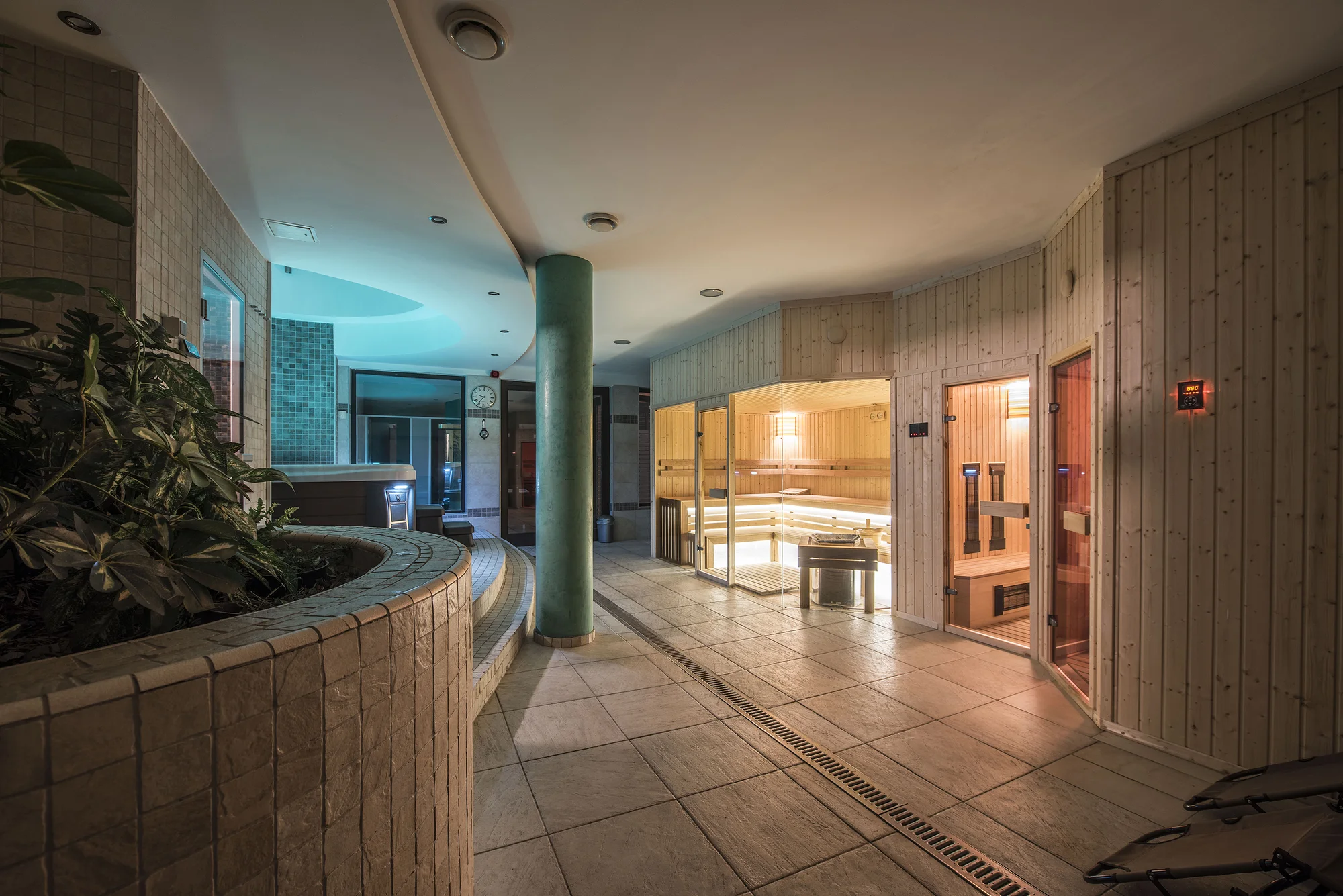 Pobyt v centre Ostrihomu: wellness otvorené nonstop, famózna reštaurácia aj vstup do aquaparku – Obrázok 6