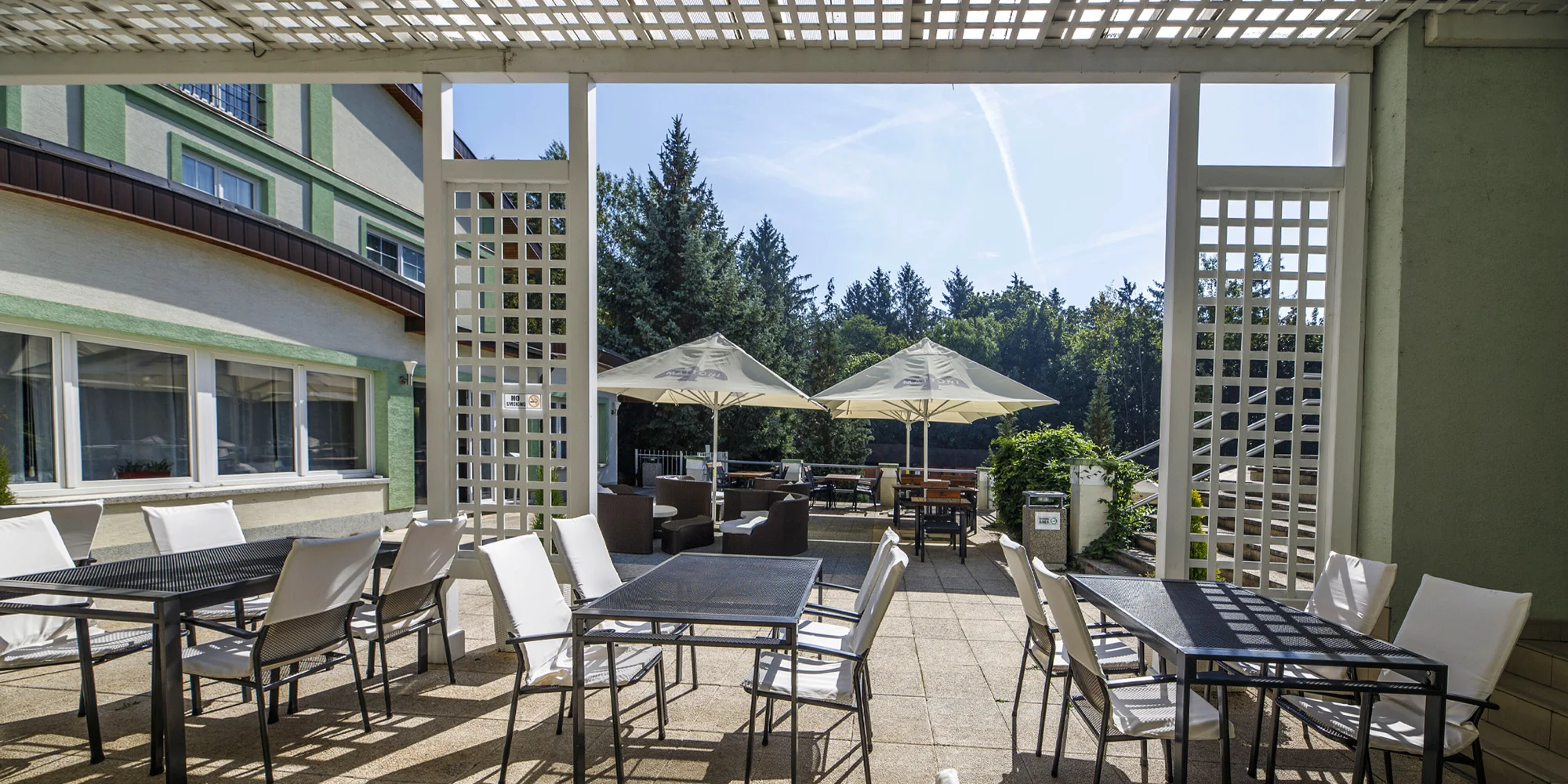 Pobyt v Plzni: 4* hotel s raňajkami, pivo alebo sekt, vonkajší bazén a zľava na tenis – Obrázok 4
