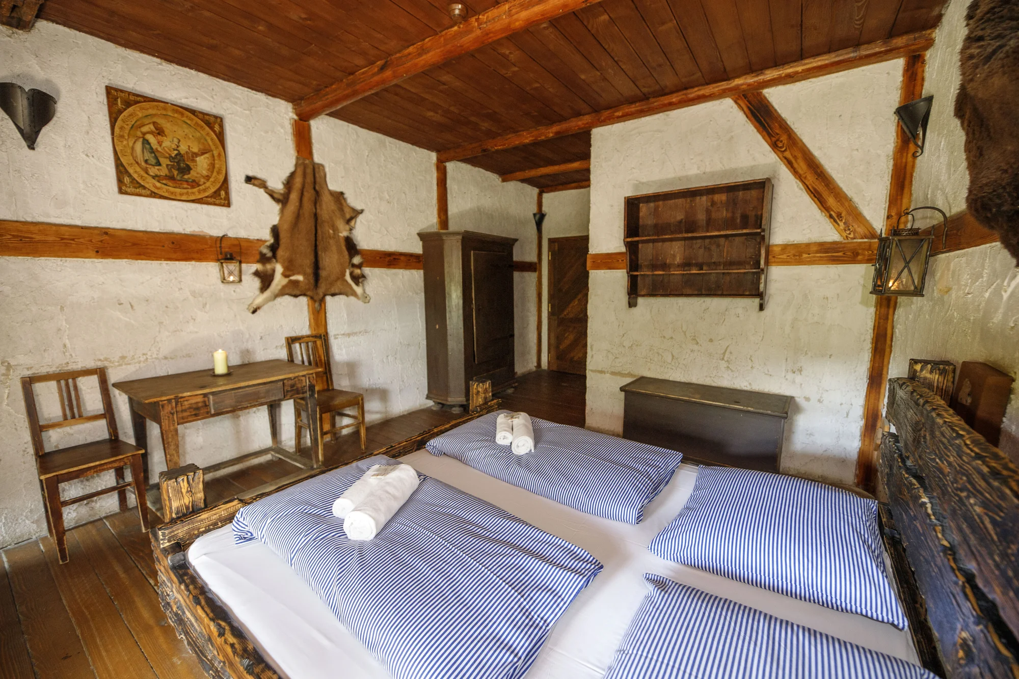 Noc plná zážitkov: Stredoveký hotel v Děteniciach, dobový program aj hostina – Obrázok 5