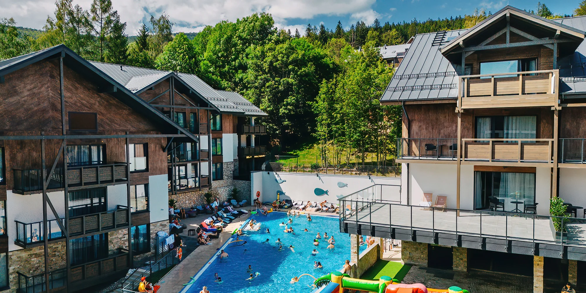 Świeradów-Zdrój: krásne apartmány, moderné wellness a raňajky alebo polpenzia