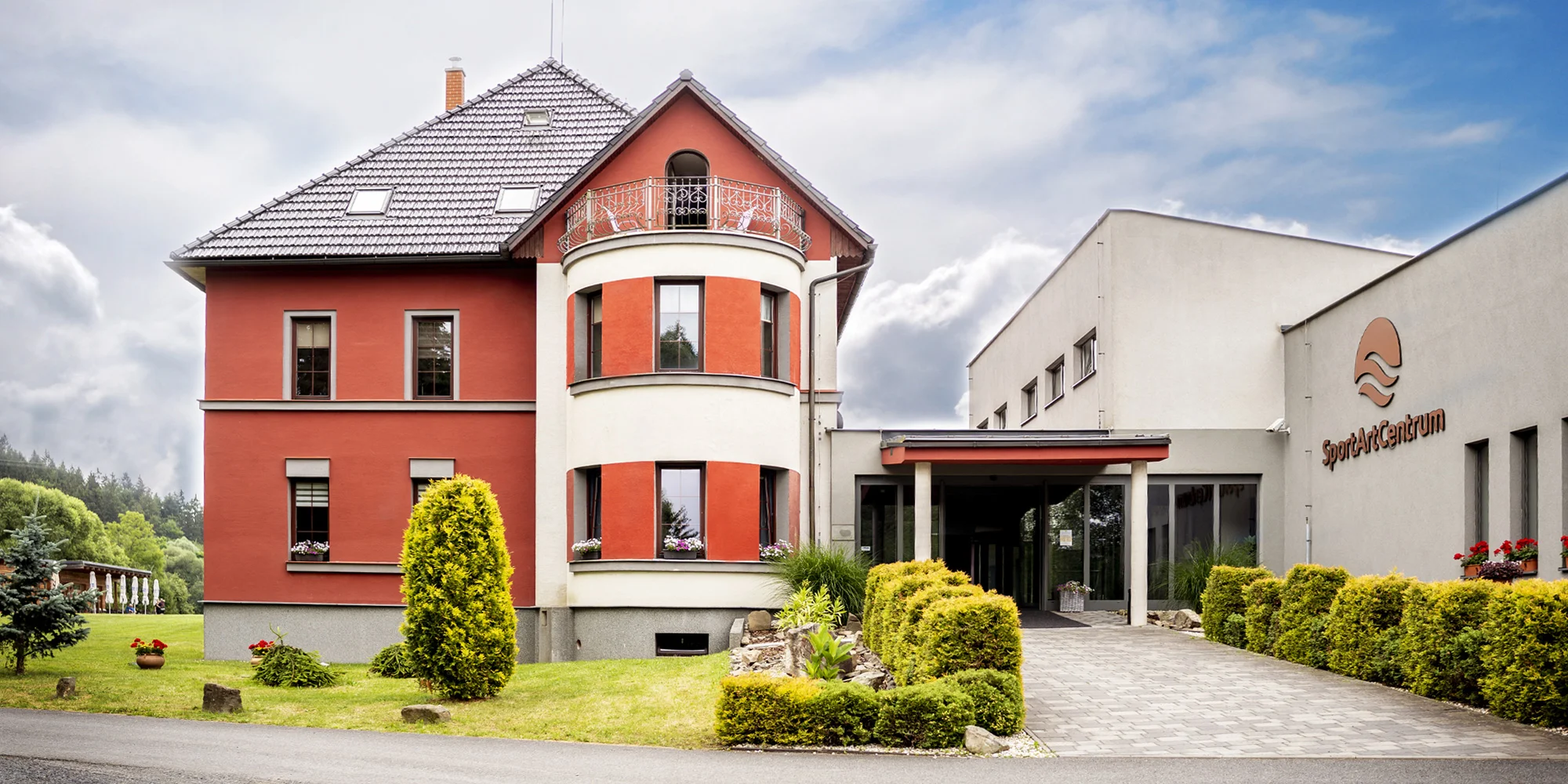 Beskydský relax a pohoda: raňajky, polpenzia aj neobmedzený wellness s bazénom – Obrázok 2