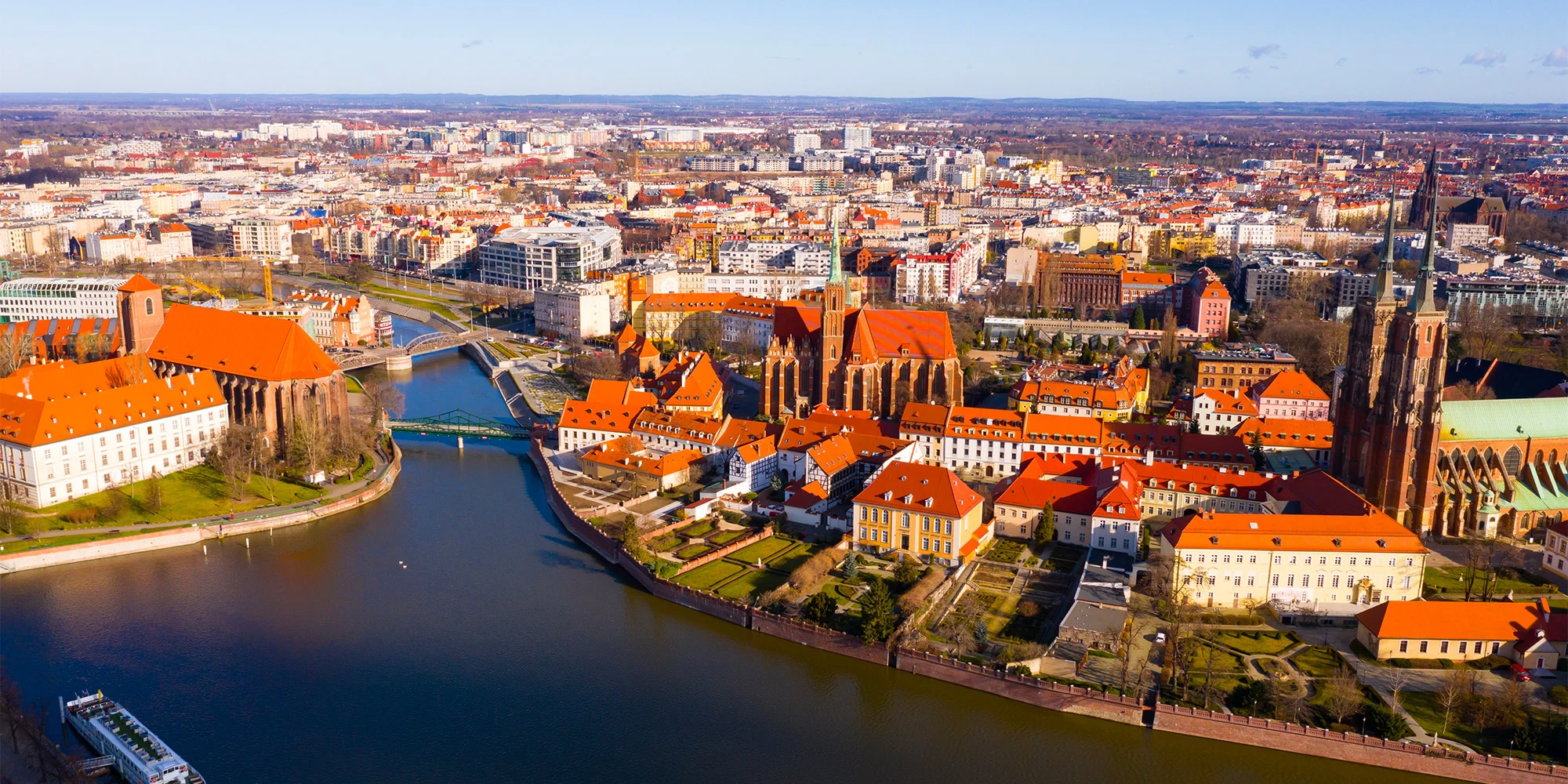 Pobyt v modernom hoteli v centre Vroclavu pre pár alebo rodinu – Obrázok 4