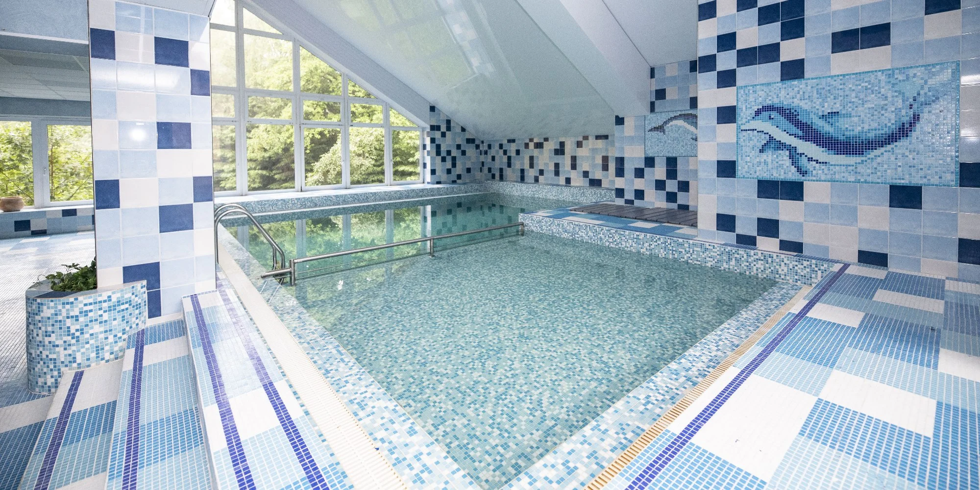 Pobyt v Krkonošiach: polpenzia s nápojmi pri večeri a neobmedzený wellness – Obrázok 2