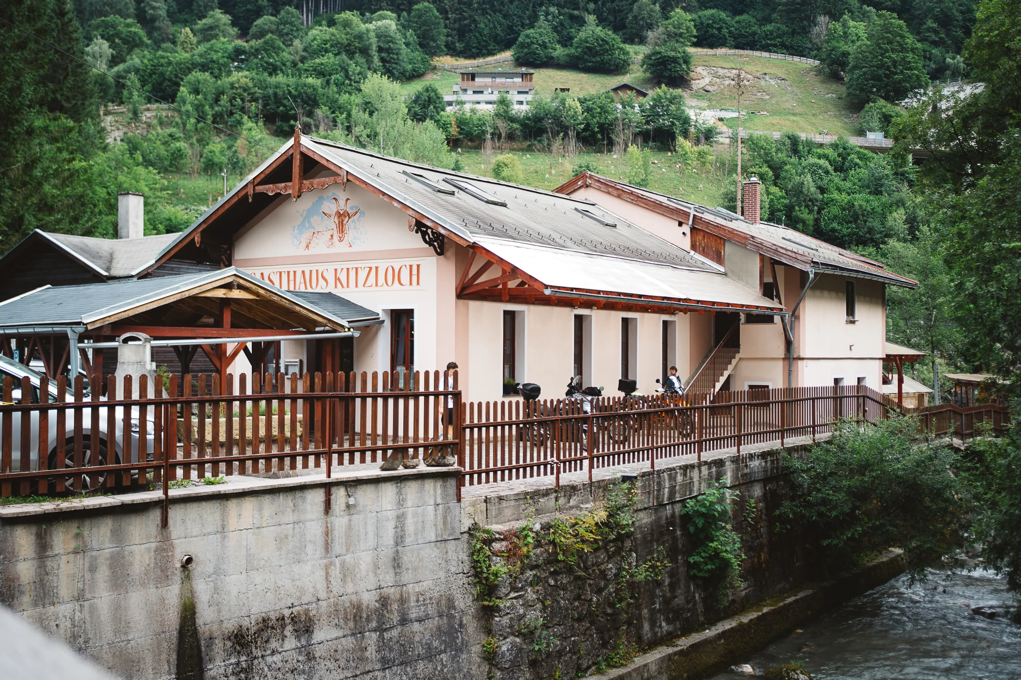 Pobyt s raňajkami alebo polpenziou v penzióne neďaleko Zell am See a Kaprunu – Obrázok 4