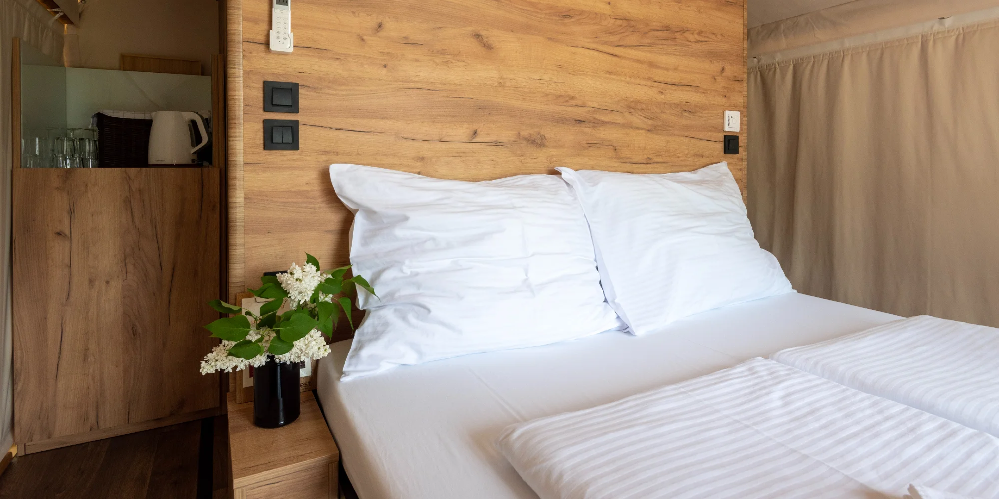 Dovolenka v luxusnom glampingu v srdci Štiavnických vrchov: pre dvojice aj 6 členné skupinky – Obrázok 2