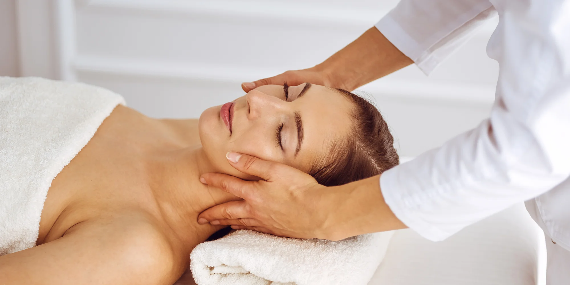 Relax vo Františkových Lázňach: raňajky alebo polpenzia, wellness aj procedúry – Obrázok 3