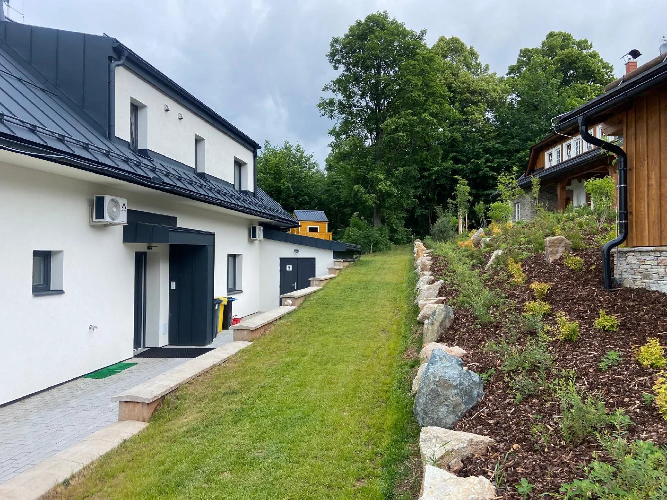 Dovolenka v Krkonošiach: plne zariadené apartmány v Čiernom Dole až pre 10 osôb – Obrázok 5