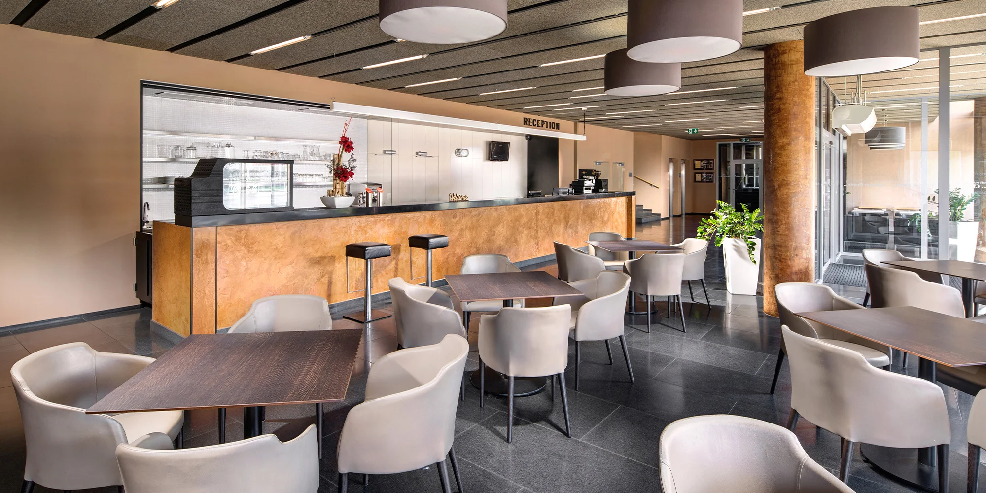 4* pobyt v modernom hoteli v centre Ústí nad Labem: raňajky aj romantický balíček – Obrázok 2